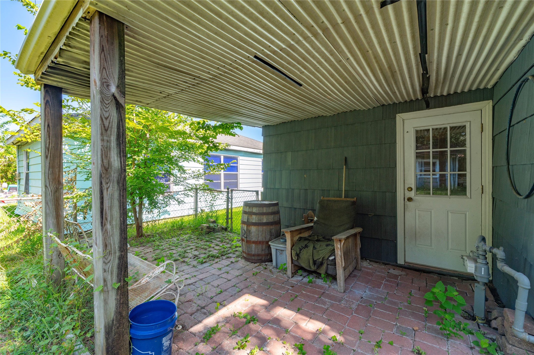 810 Armor Avenue Property Photo 5