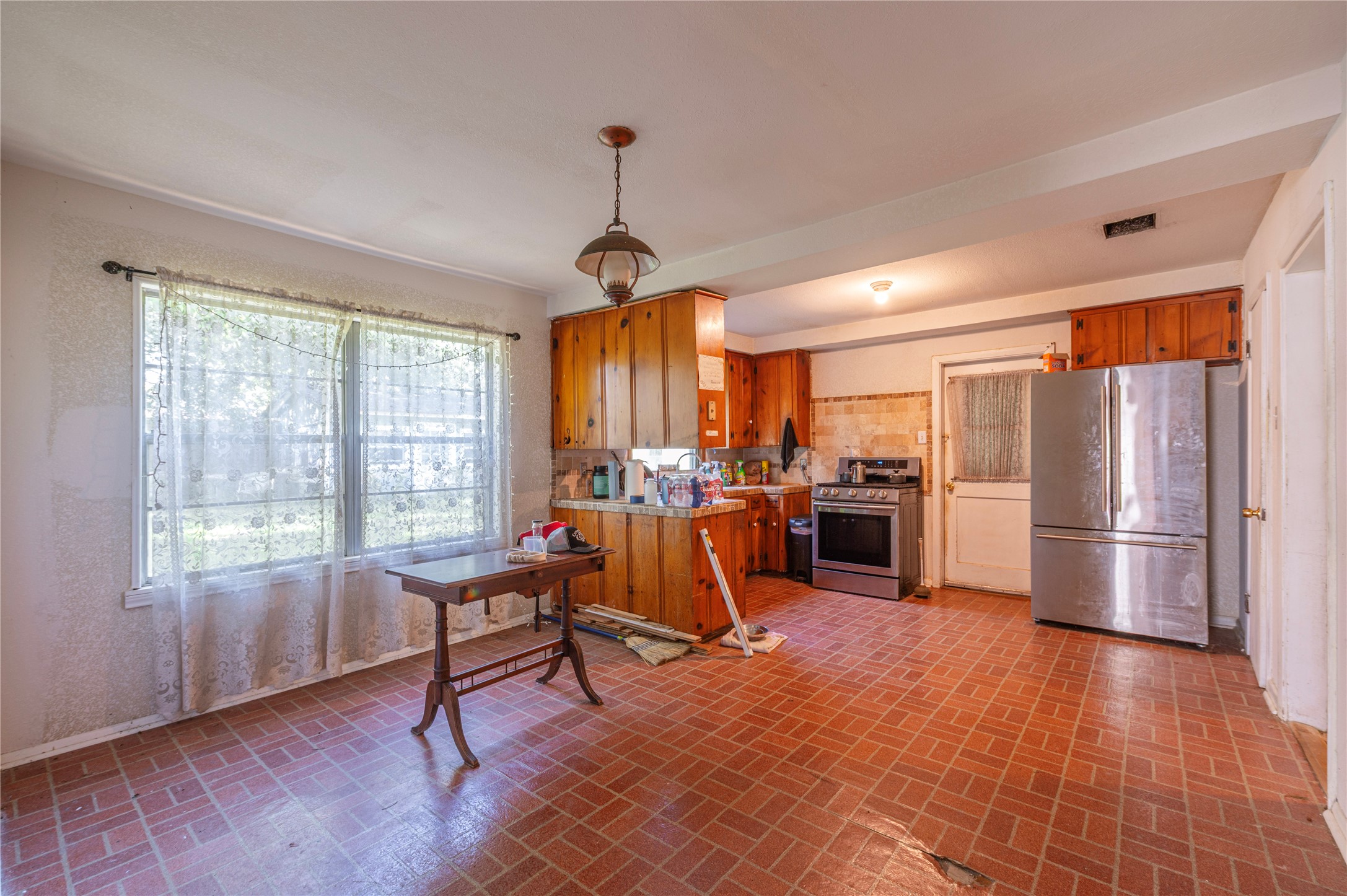 810 Armor Avenue Property Photo 14