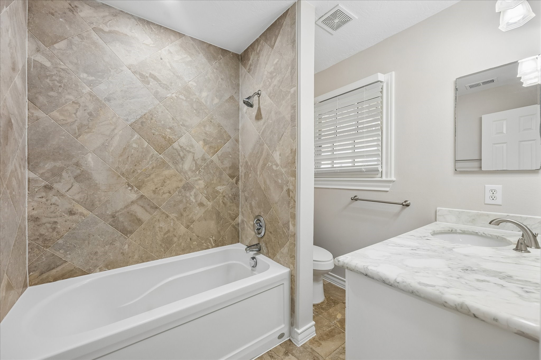 3806 Murworth Dr Property Photo 20