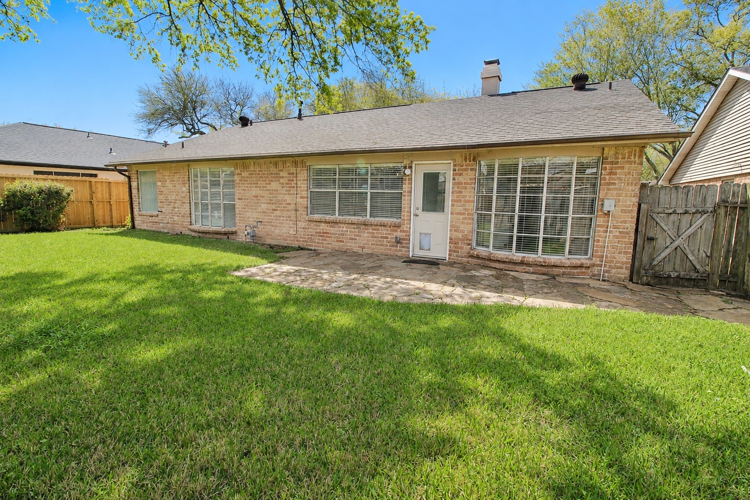 13511 Brook Hollow Drive Property Photo 11
