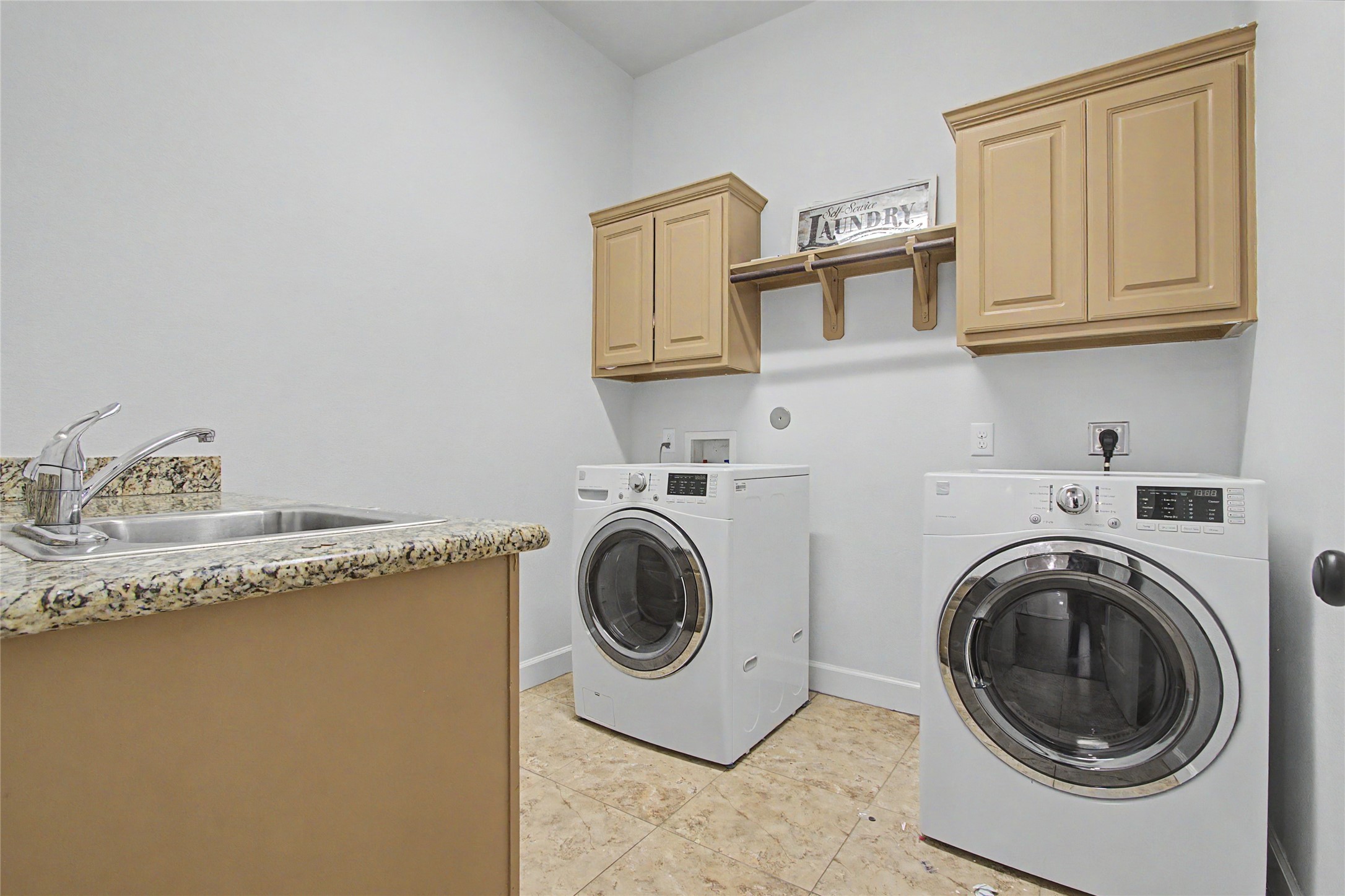 13926 Windwood Falls Lane Property Photo 35