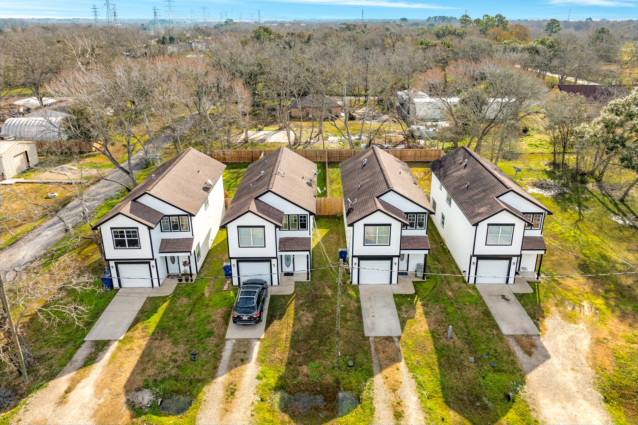 7903-7915 Masters Road Property Photo 1