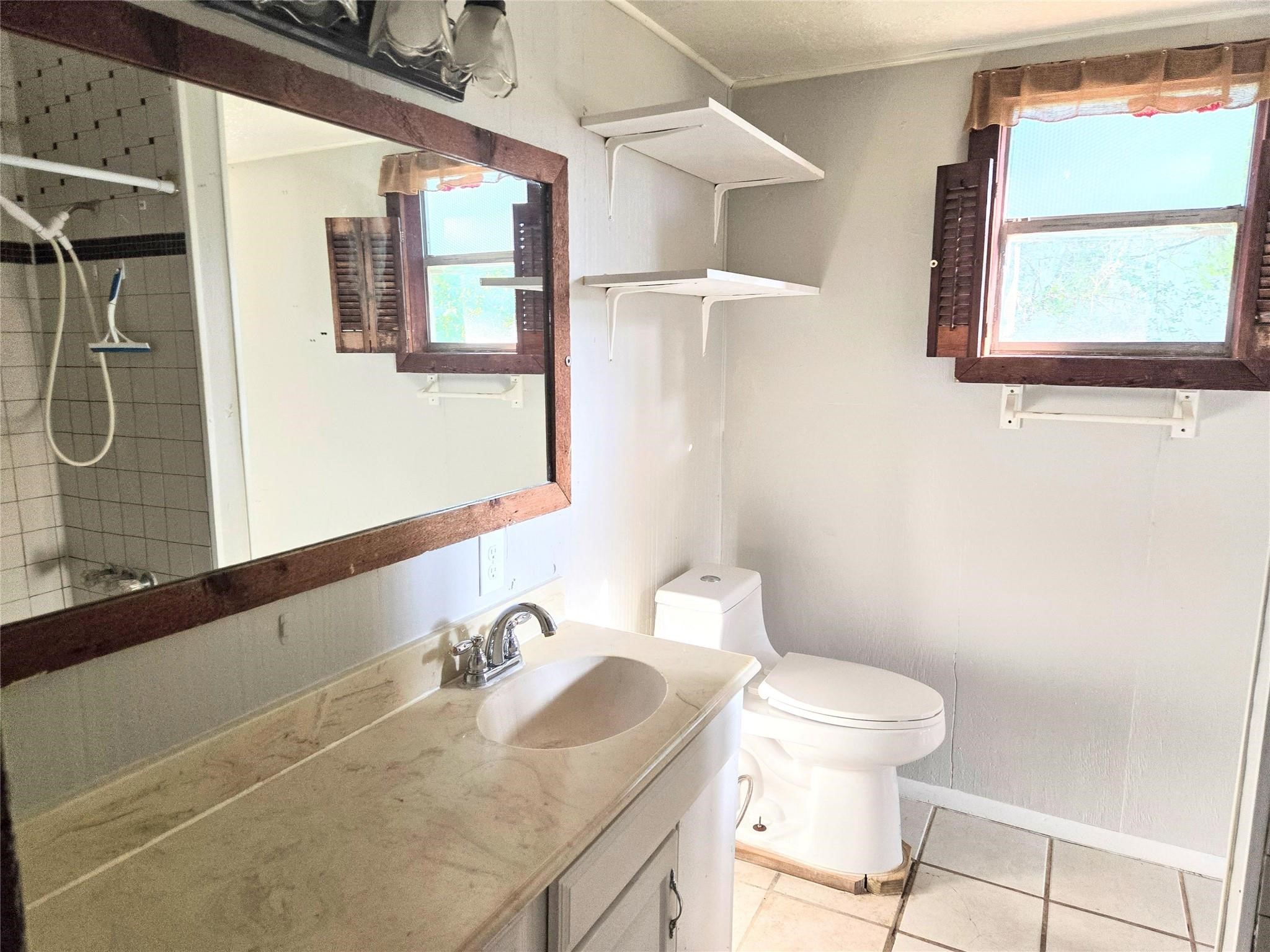702 Saint Lawrence River Road Property Photo 9