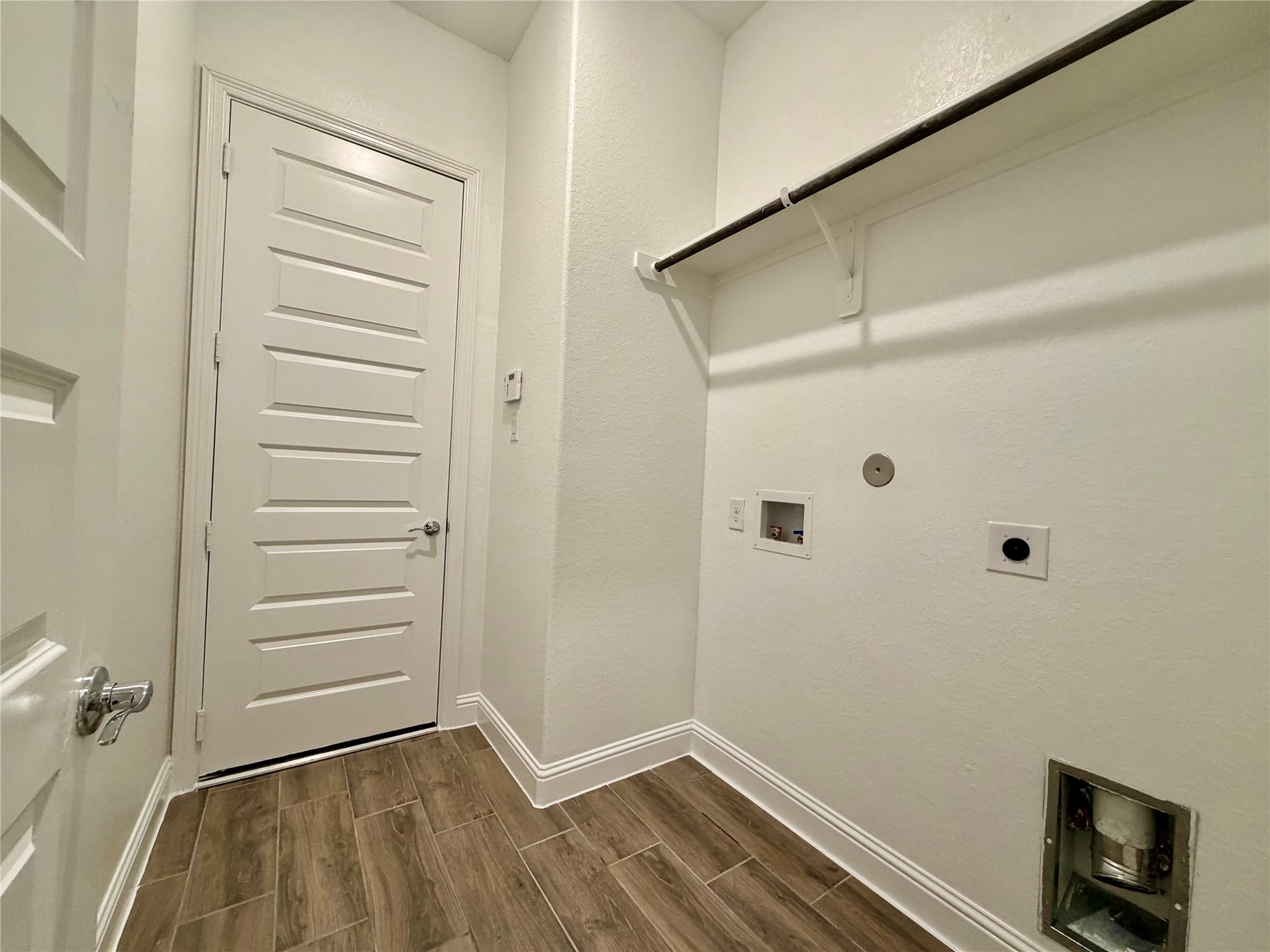 9503 Crescent Mill Drive Property Photo 15