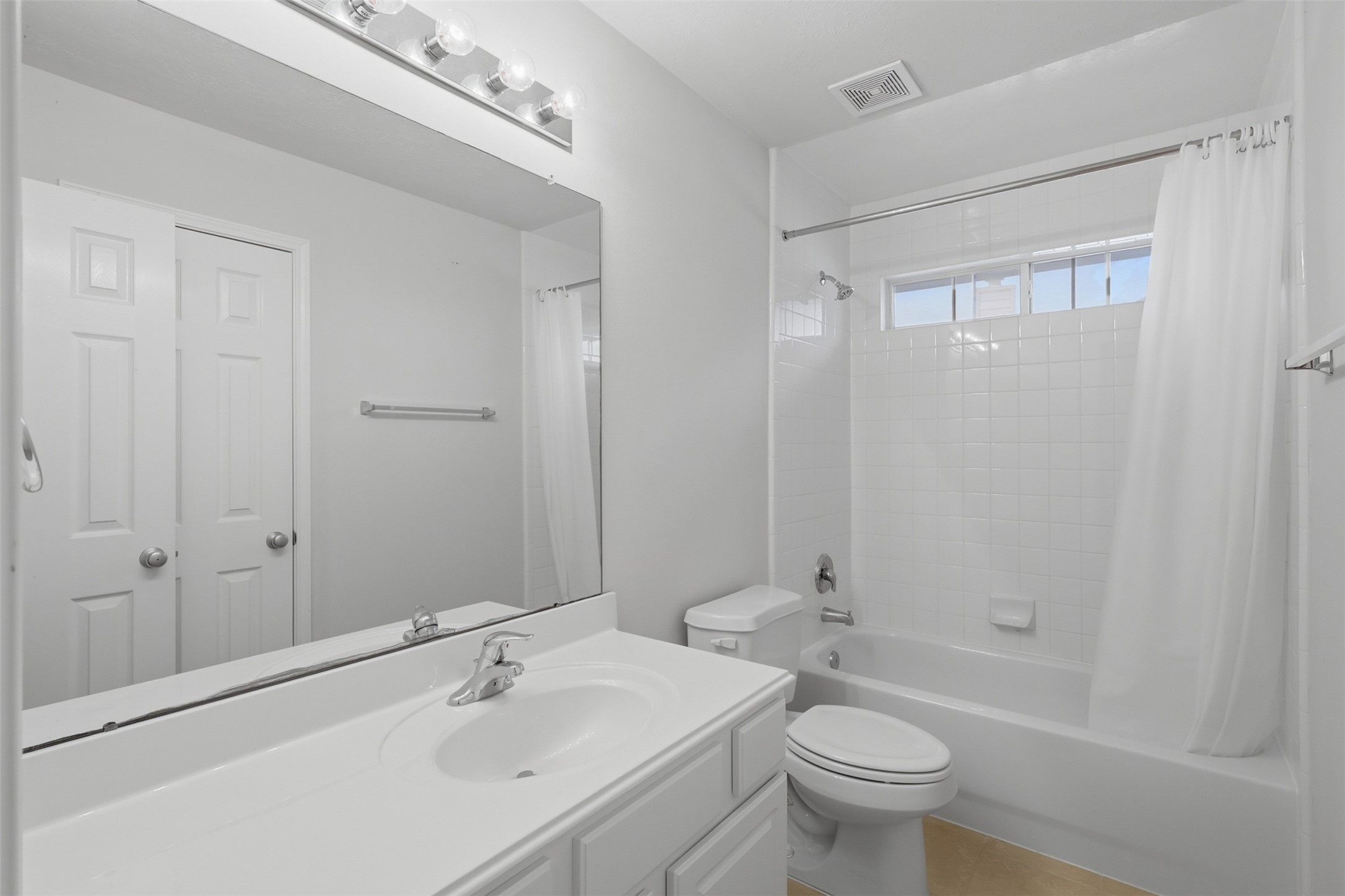 13806 Cove Landing Lane Property Photo 32