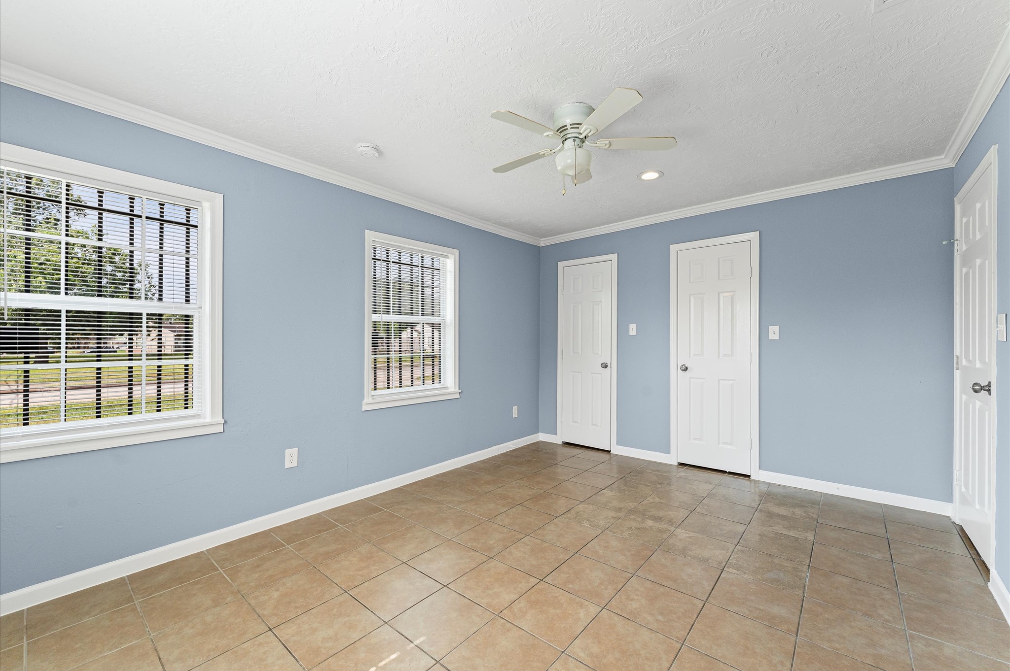 5035 Andrea Street Property Photo 23