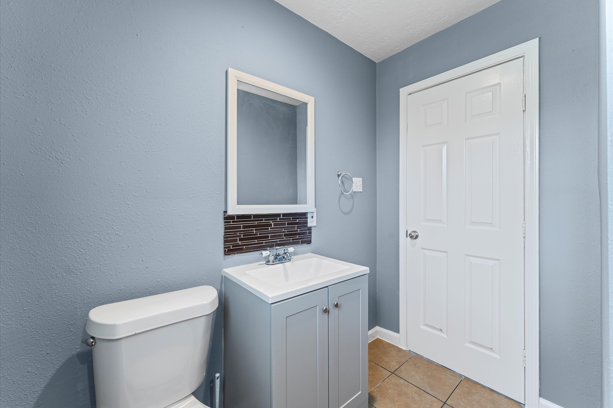 5035 Andrea Street Property Photo 25