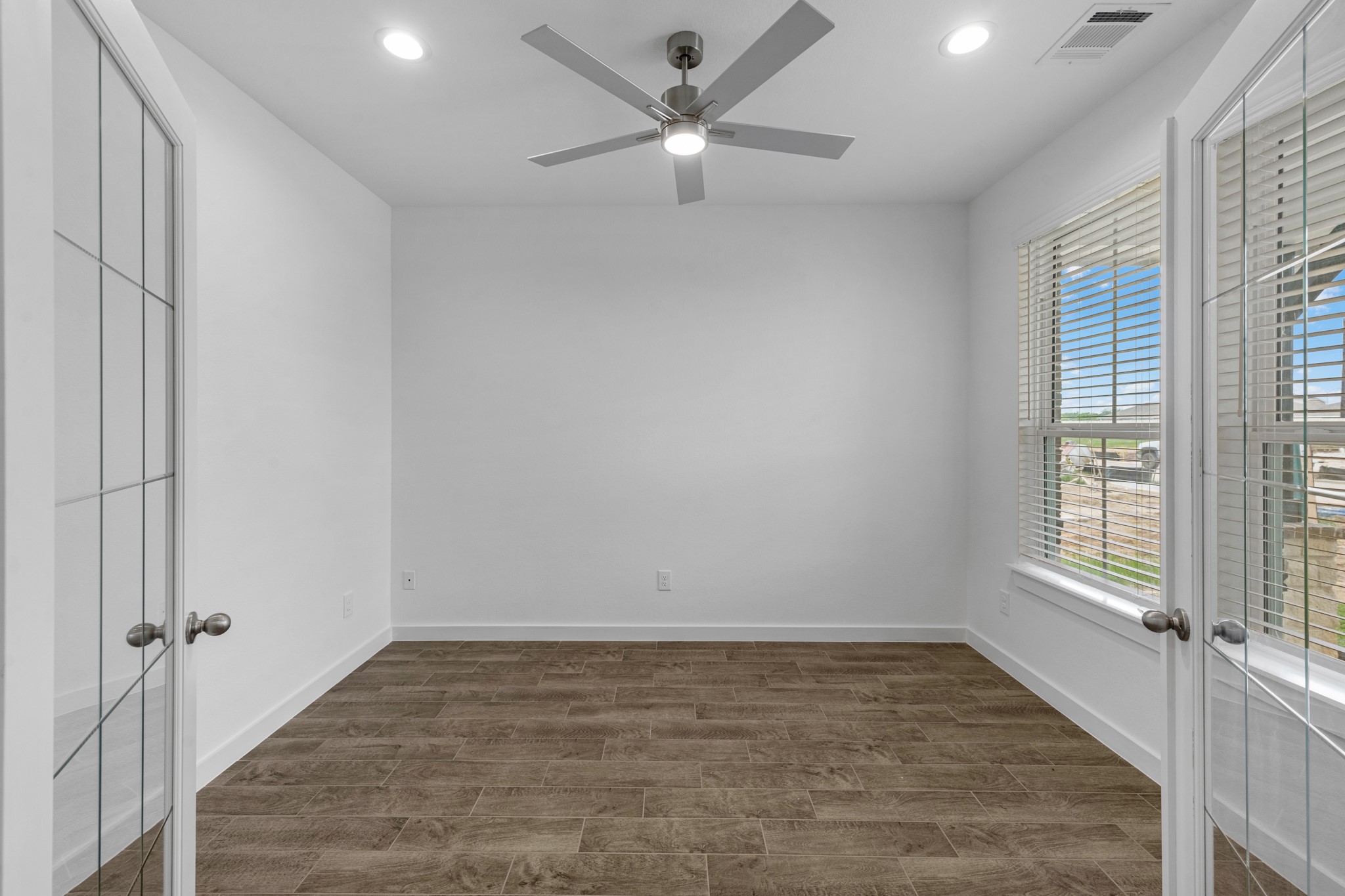 5627 Toledo Pines Lane Property Photo 15