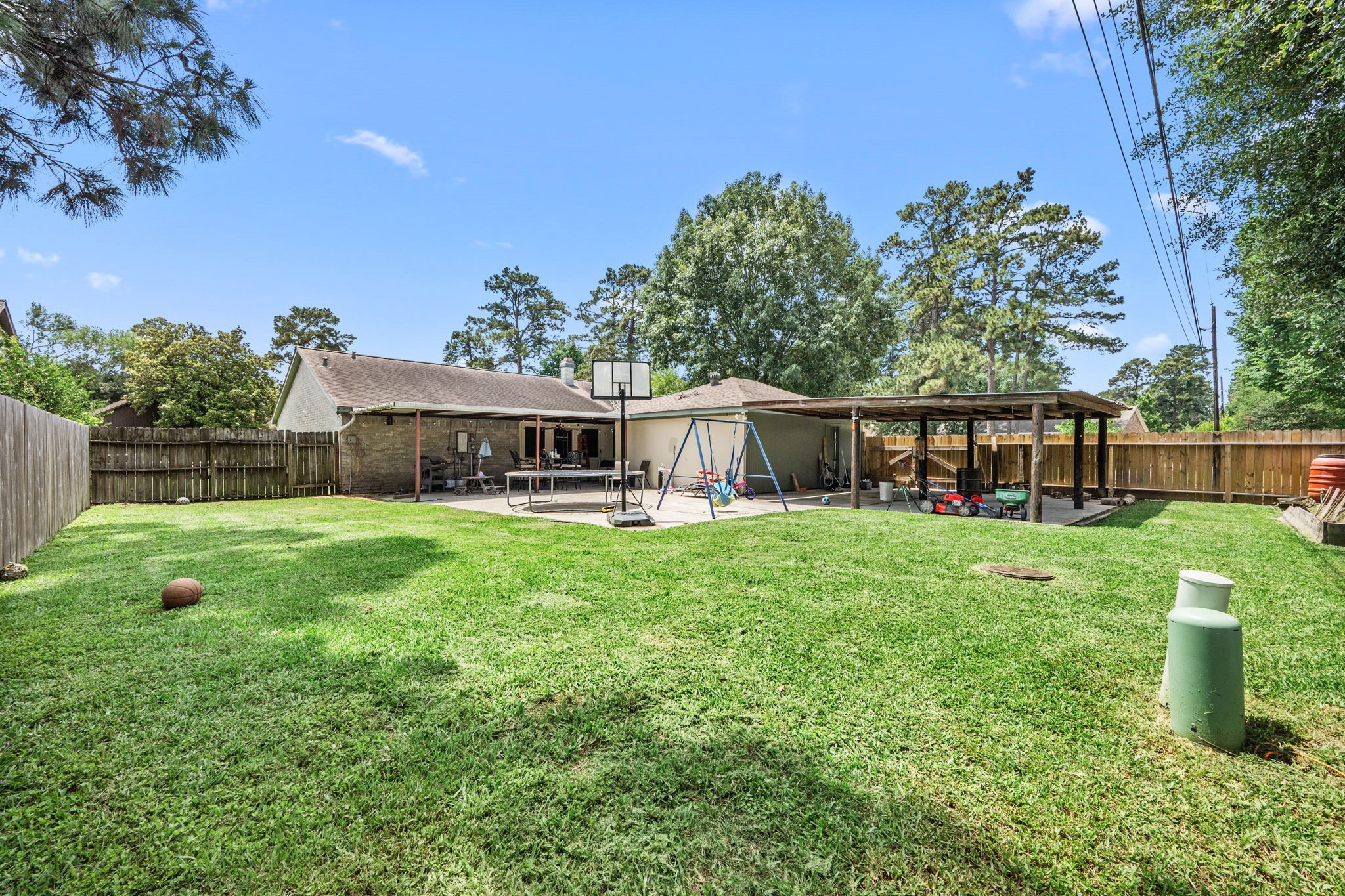 2415 Whispering Springs Drive Property Photo 3