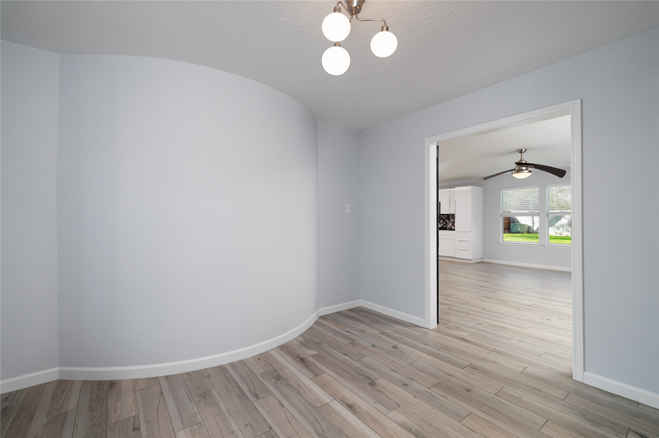 143 S Vesper Bend Circle Property Photo 7