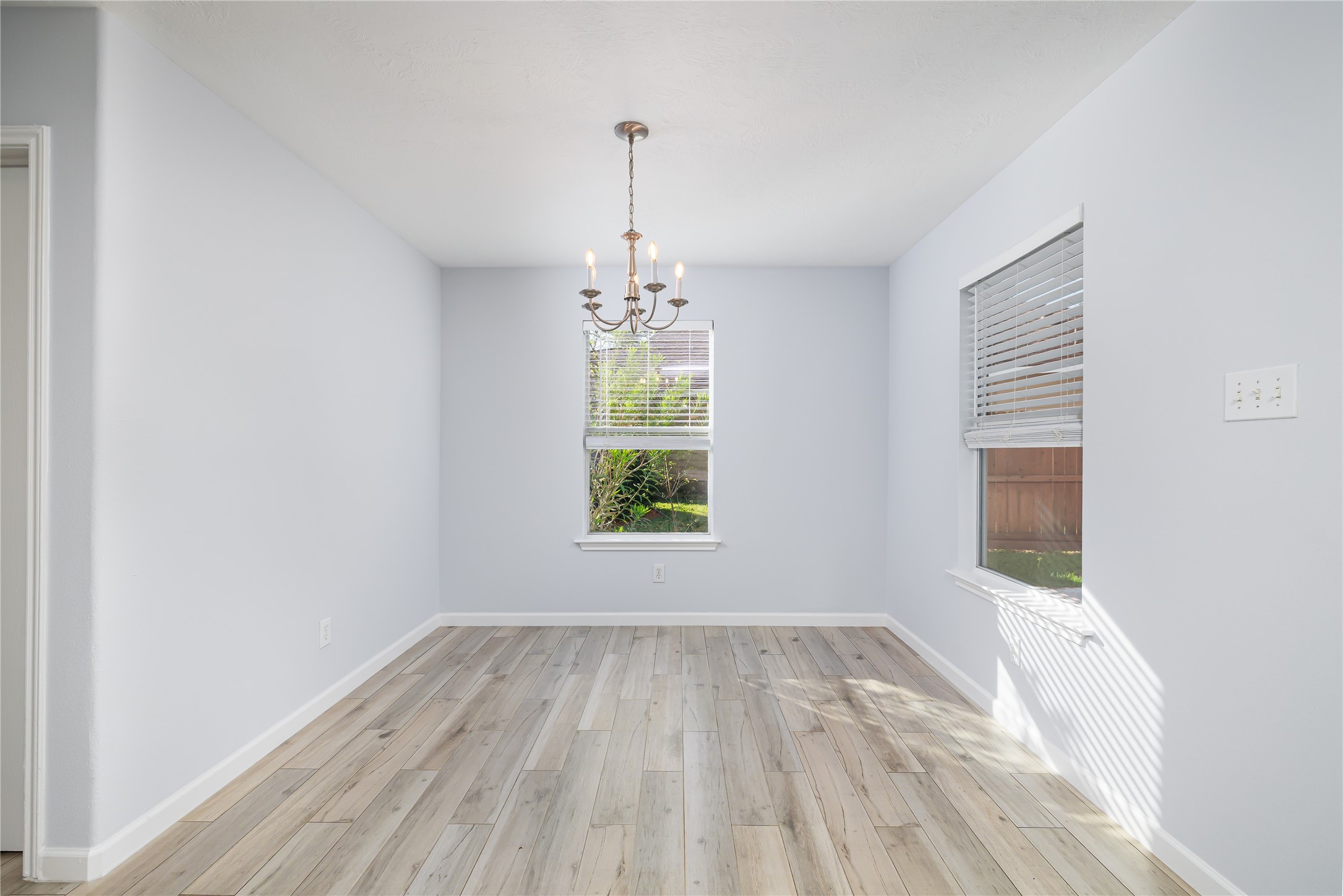 143 S Vesper Bend Circle Property Photo 12