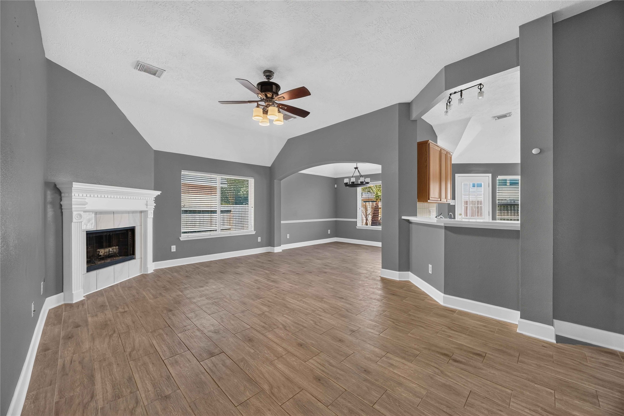 3519 Crescent Drive Property Photo 5