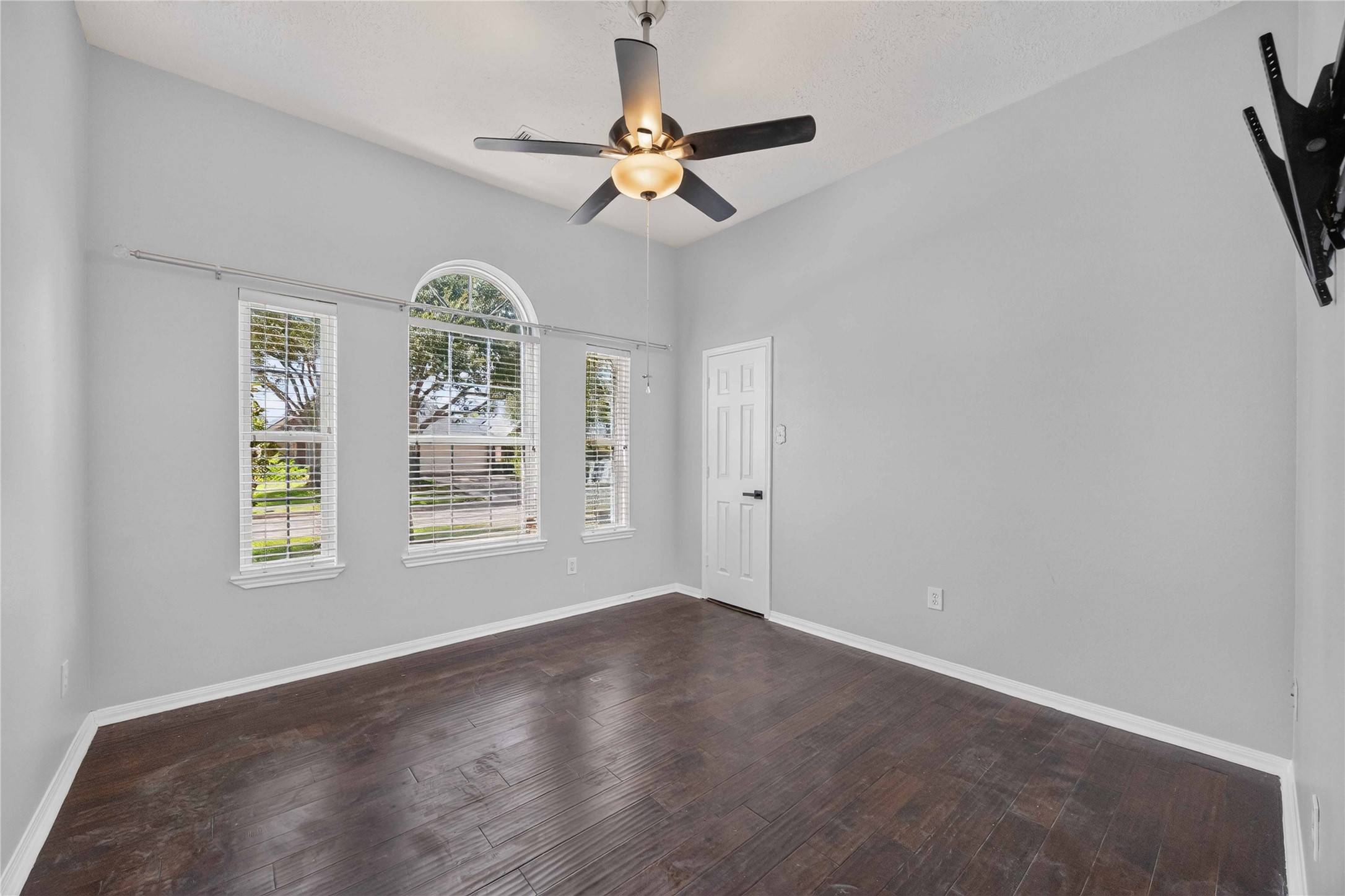 3519 Crescent Drive Property Photo 13