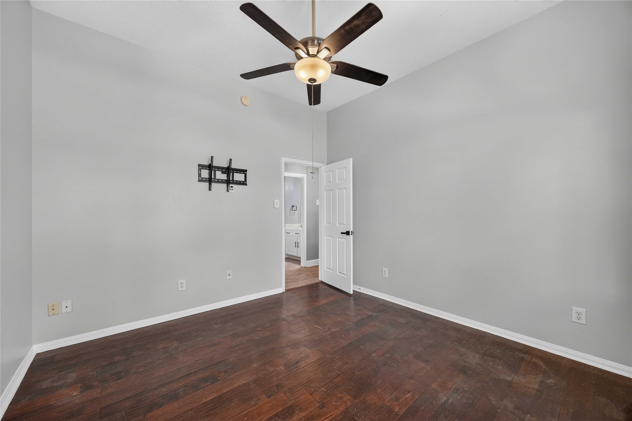 3519 Crescent Drive Property Photo 14