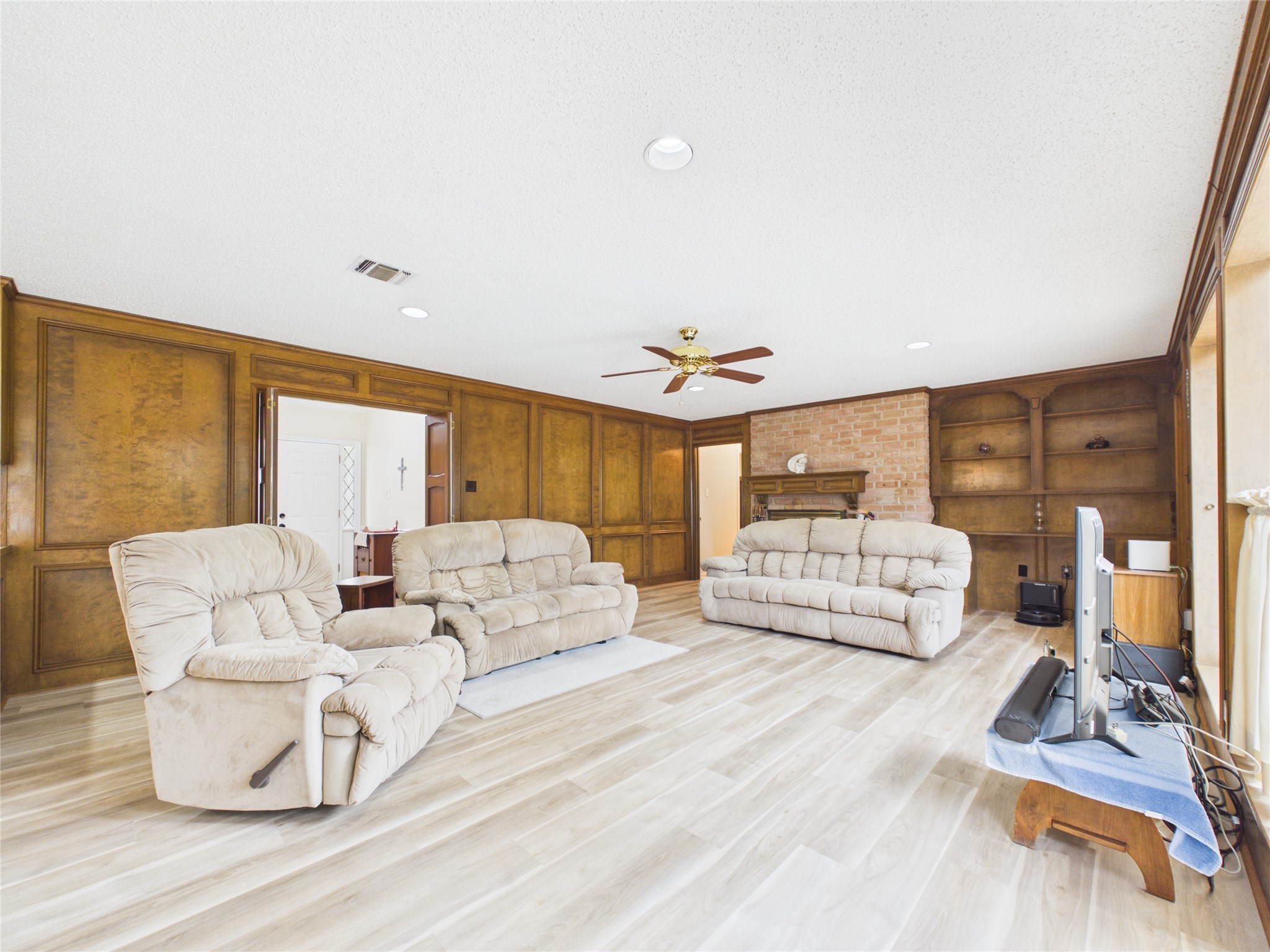15115 Stonewick Drive Property Photo 16