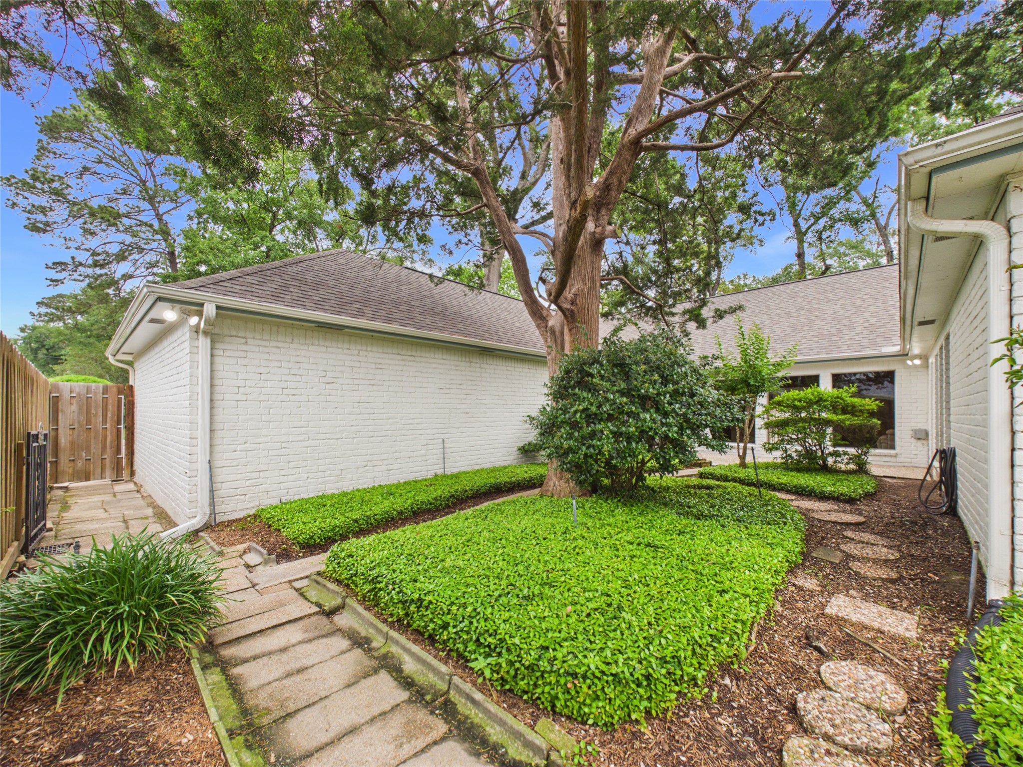 15115 Stonewick Drive Property Photo 48