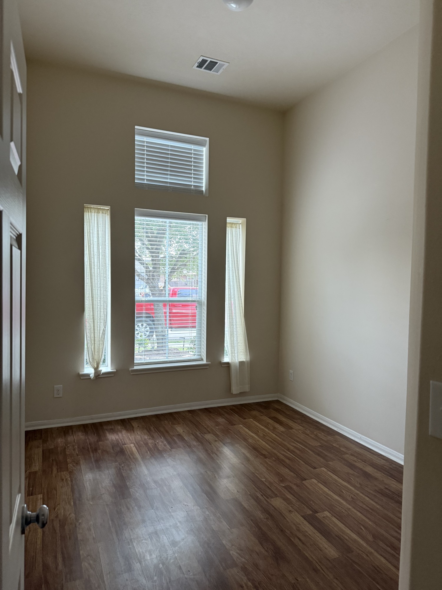 1818 Sonoma Breeze Drive Property Photo 14