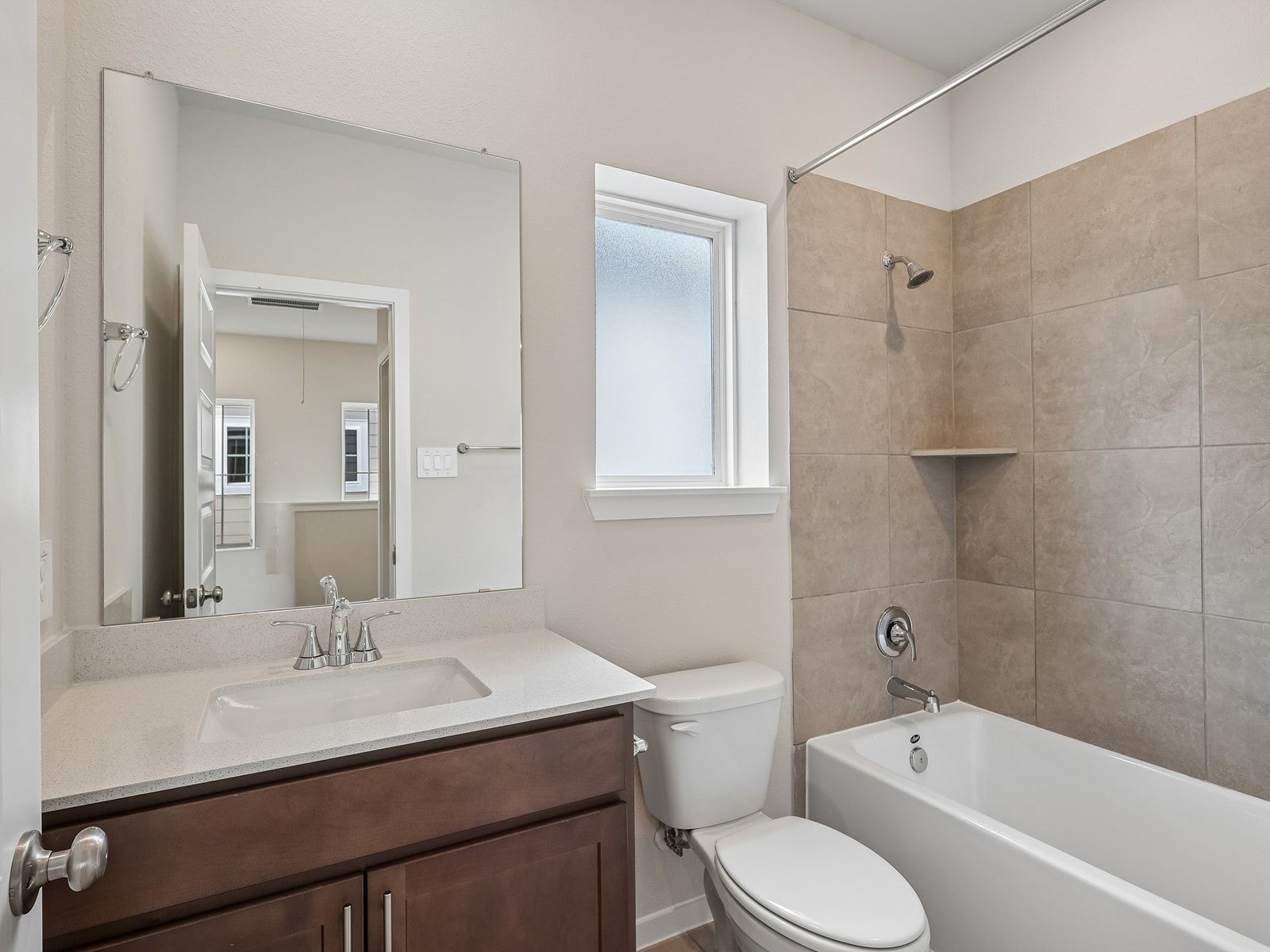 1026 Cedar Place Lane Property Photo 4