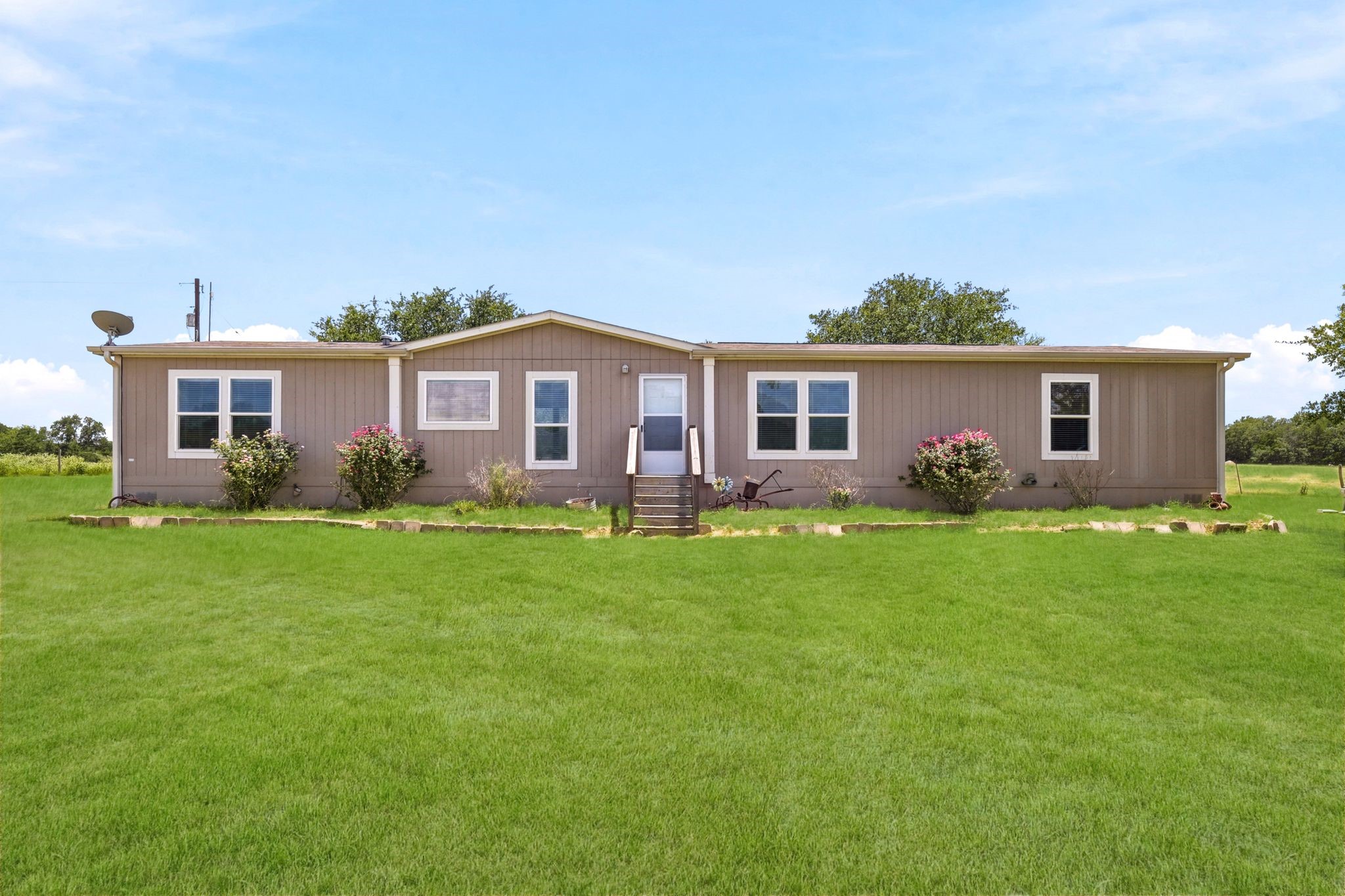 6483 County Road 129 Property Photo 1