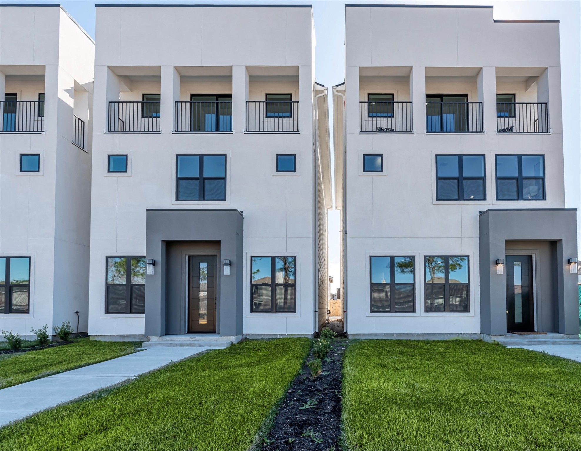 15000 S Richmond Avenue 6 Property Photo 1
