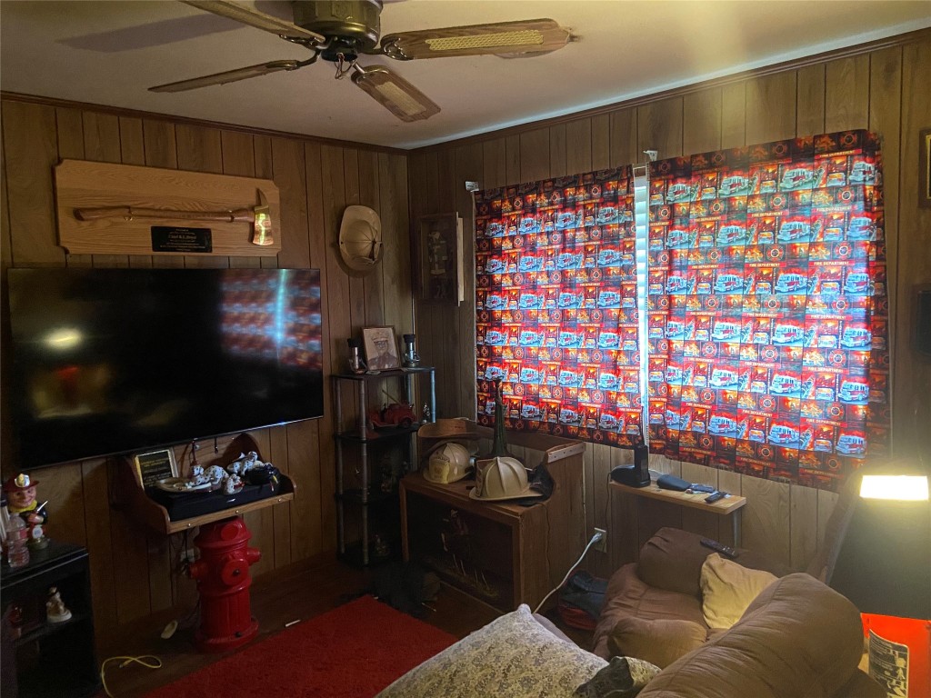 13946 Brownwood Street Property Photo 9
