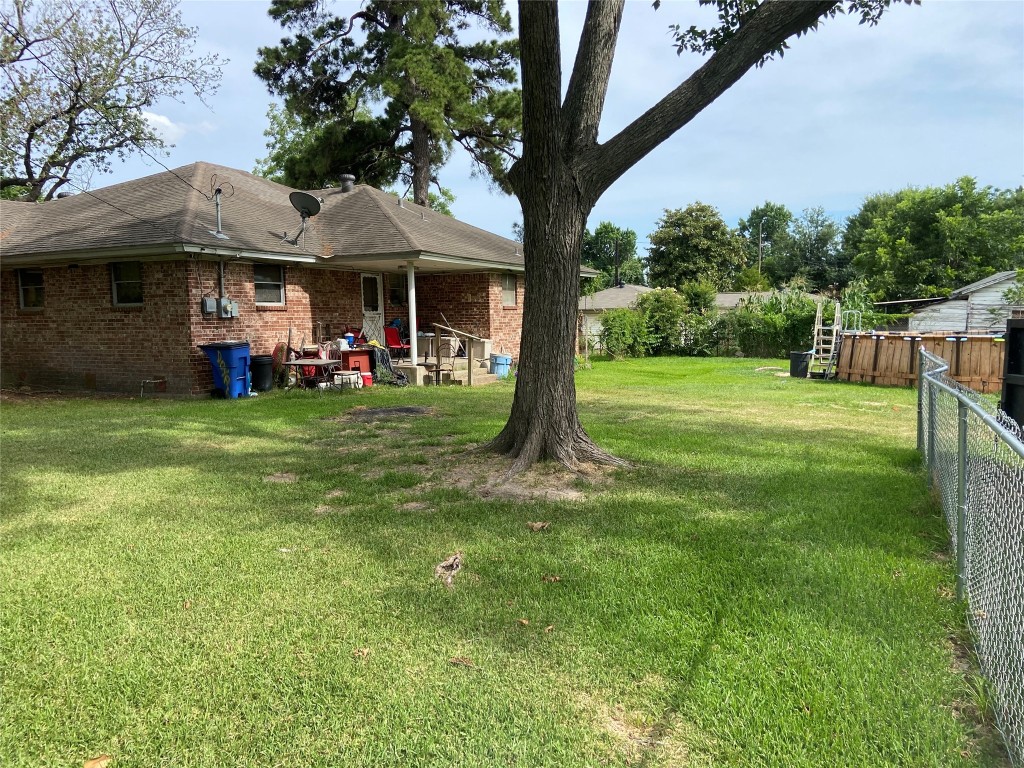 13946 Brownwood Street Property Photo 14