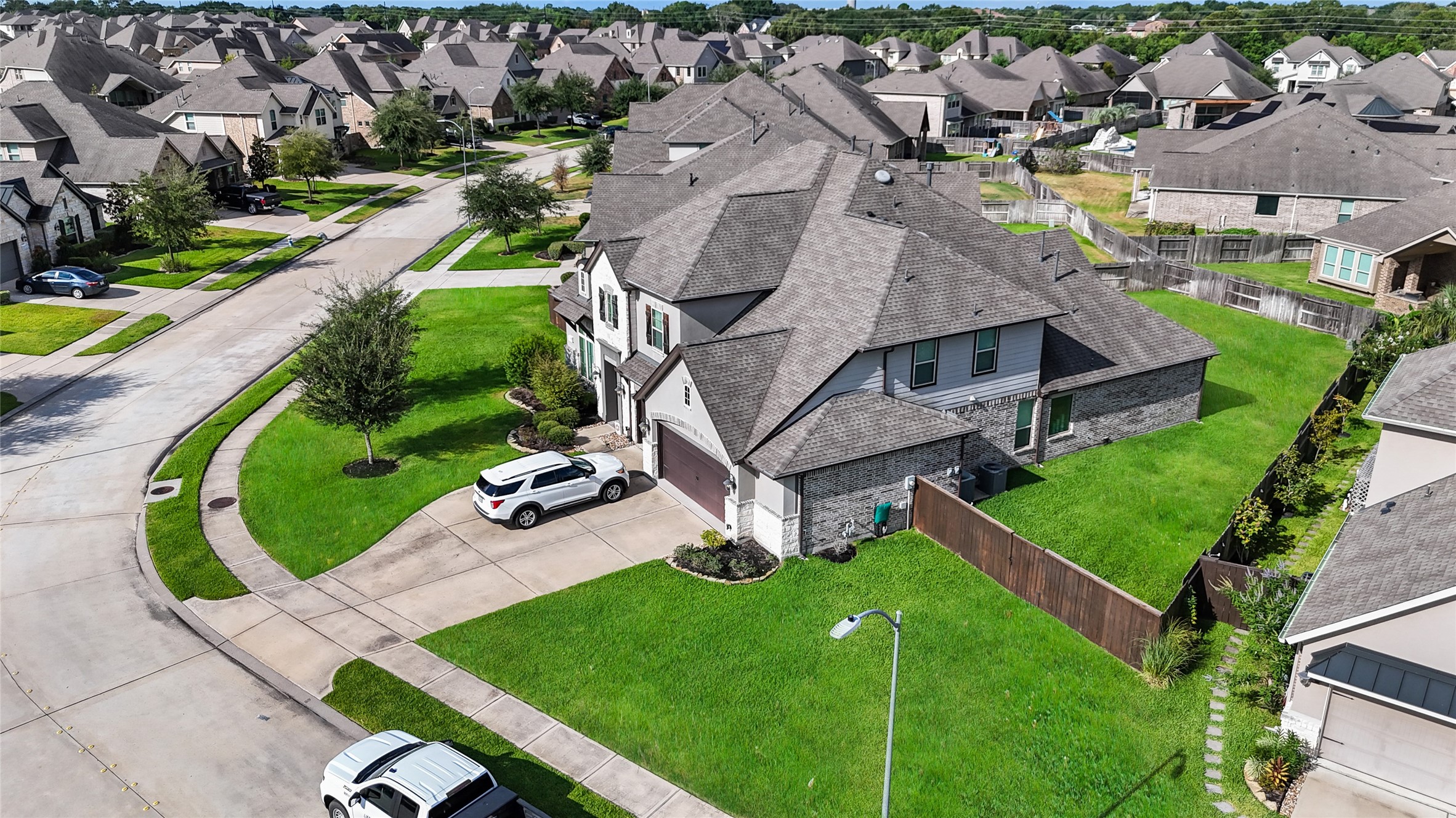 20314 Mercer Grove Drive Property Photo 4