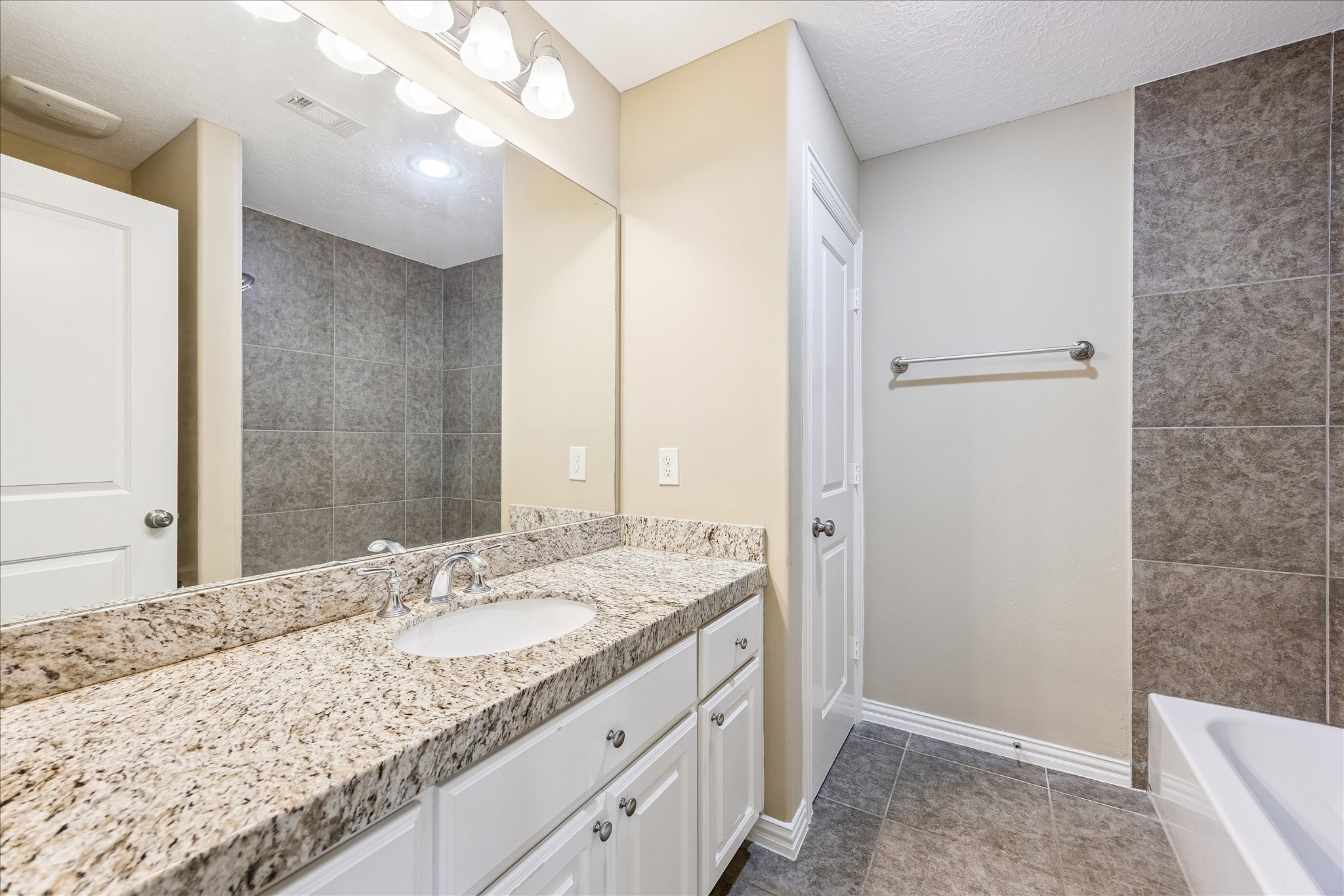 14450 Kingston Cove Lane Property Photo 37