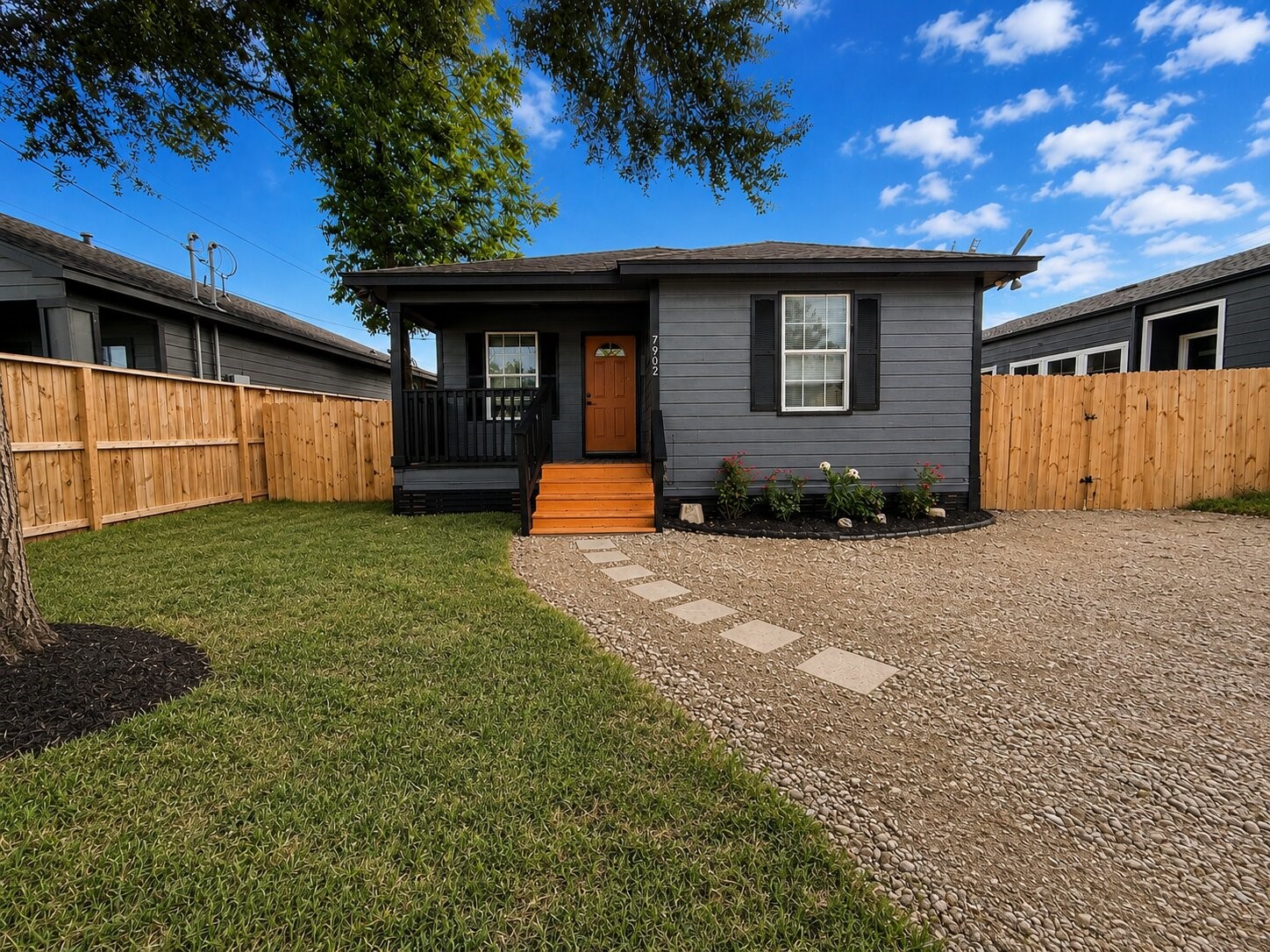 7902 Bowen Street Property Photo 1
