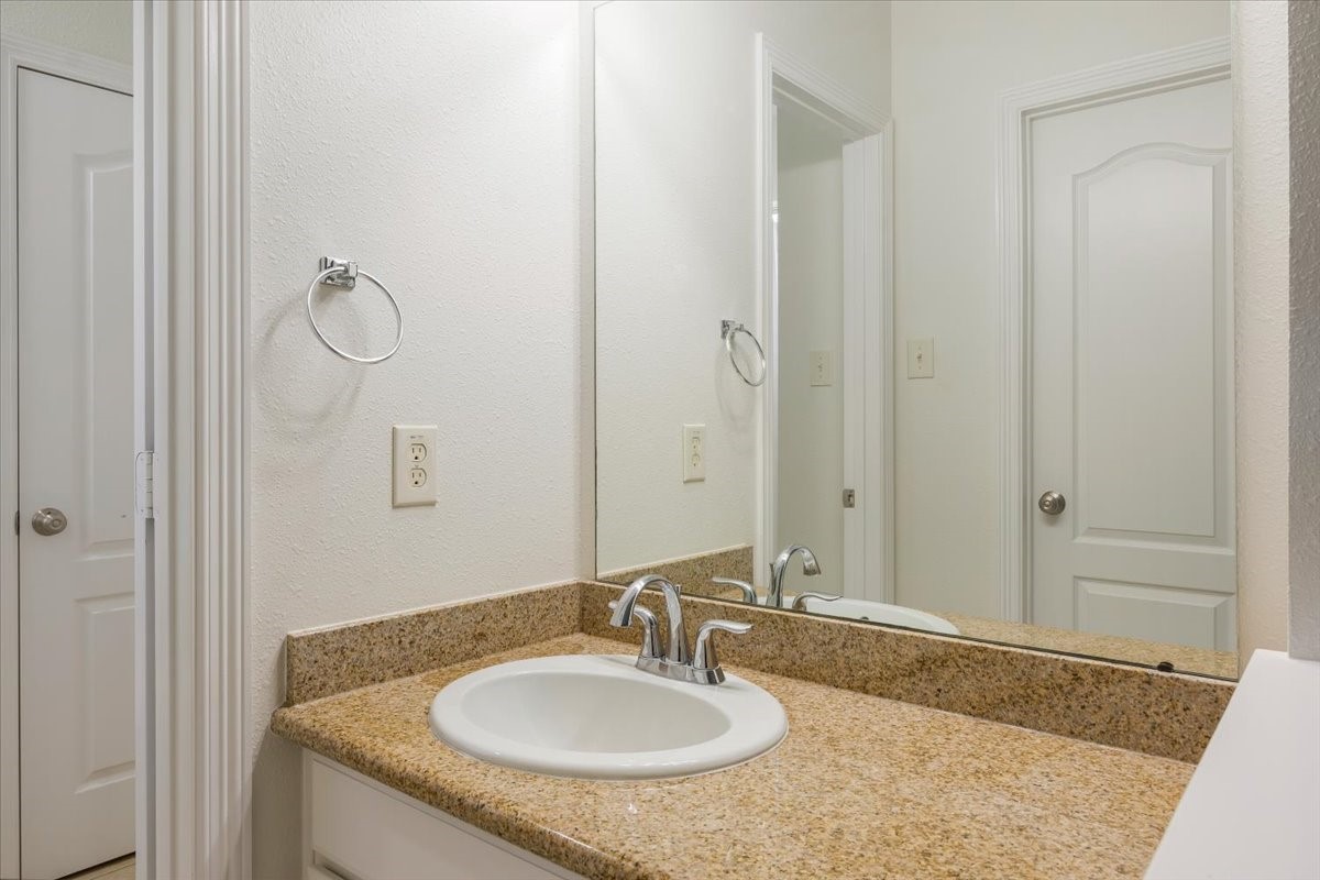 18901 N Bee Cave Springs Circle Property Photo 31