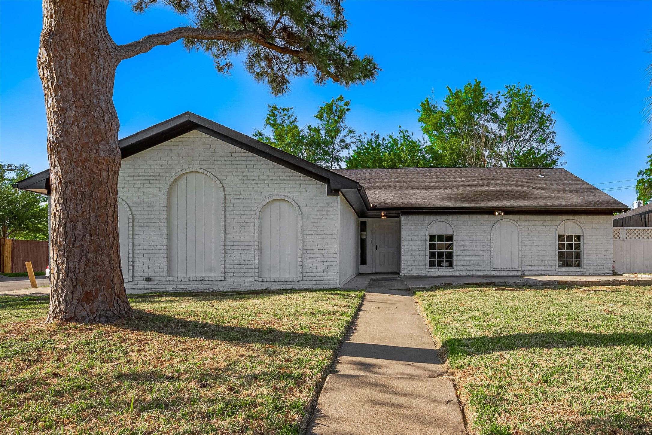 11303 Hazen Street Property Photo