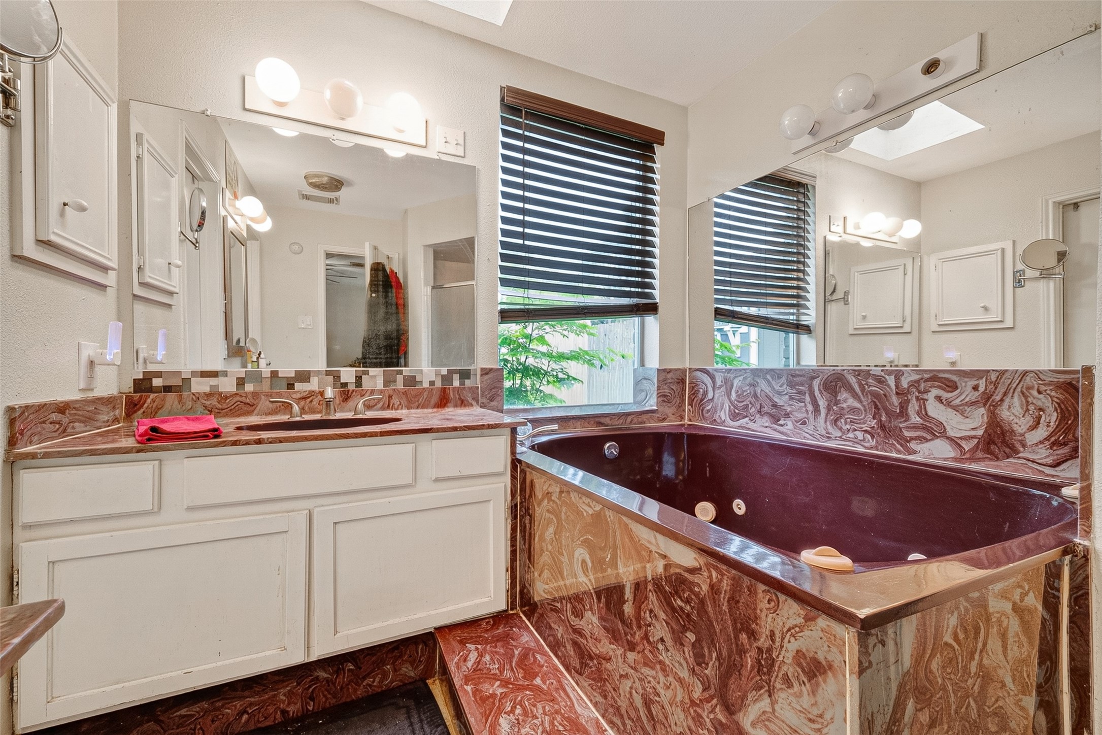 1022 Apache Falls Drive Property Photo 14