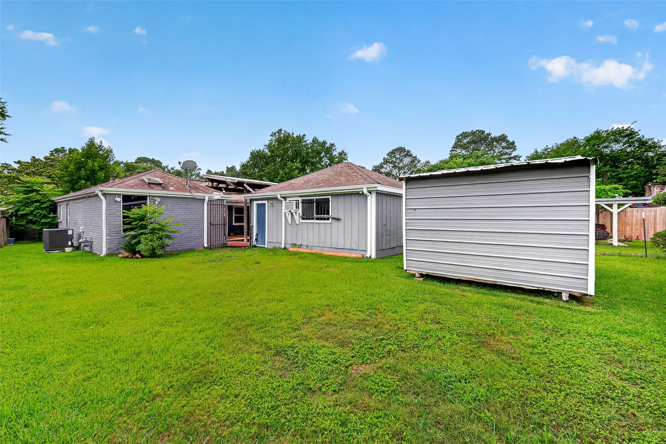 1022 Apache Falls Drive Property Photo 22