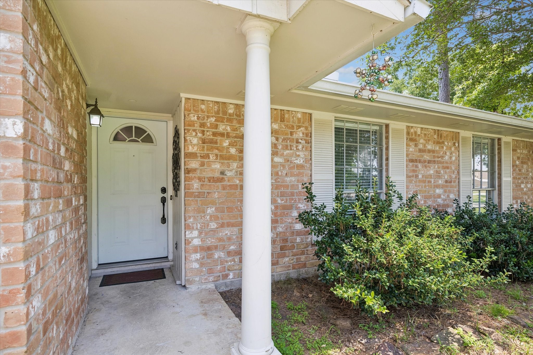 25114 Spring Ridge Drive Property Photo 3