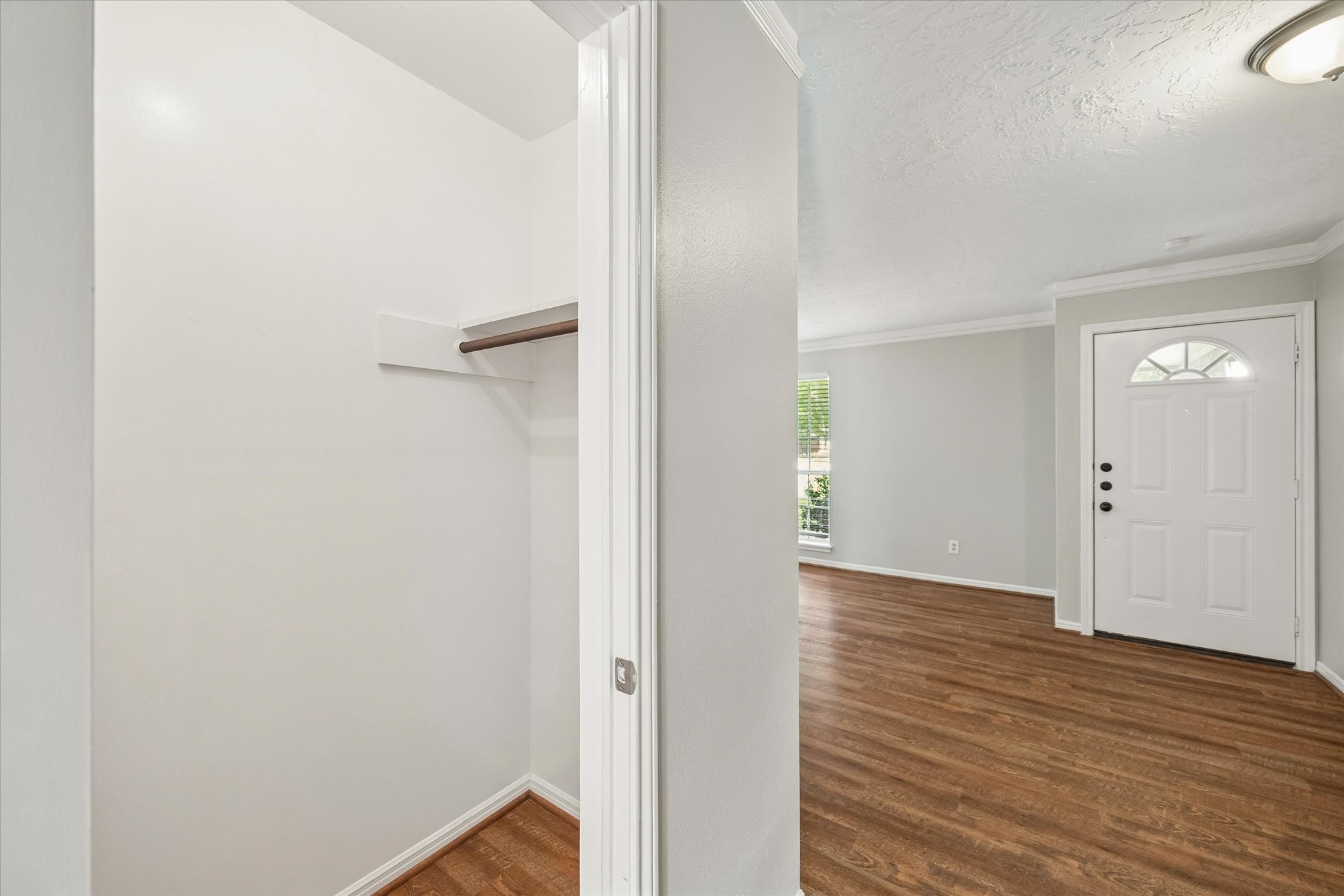 25114 Spring Ridge Drive Property Photo 6