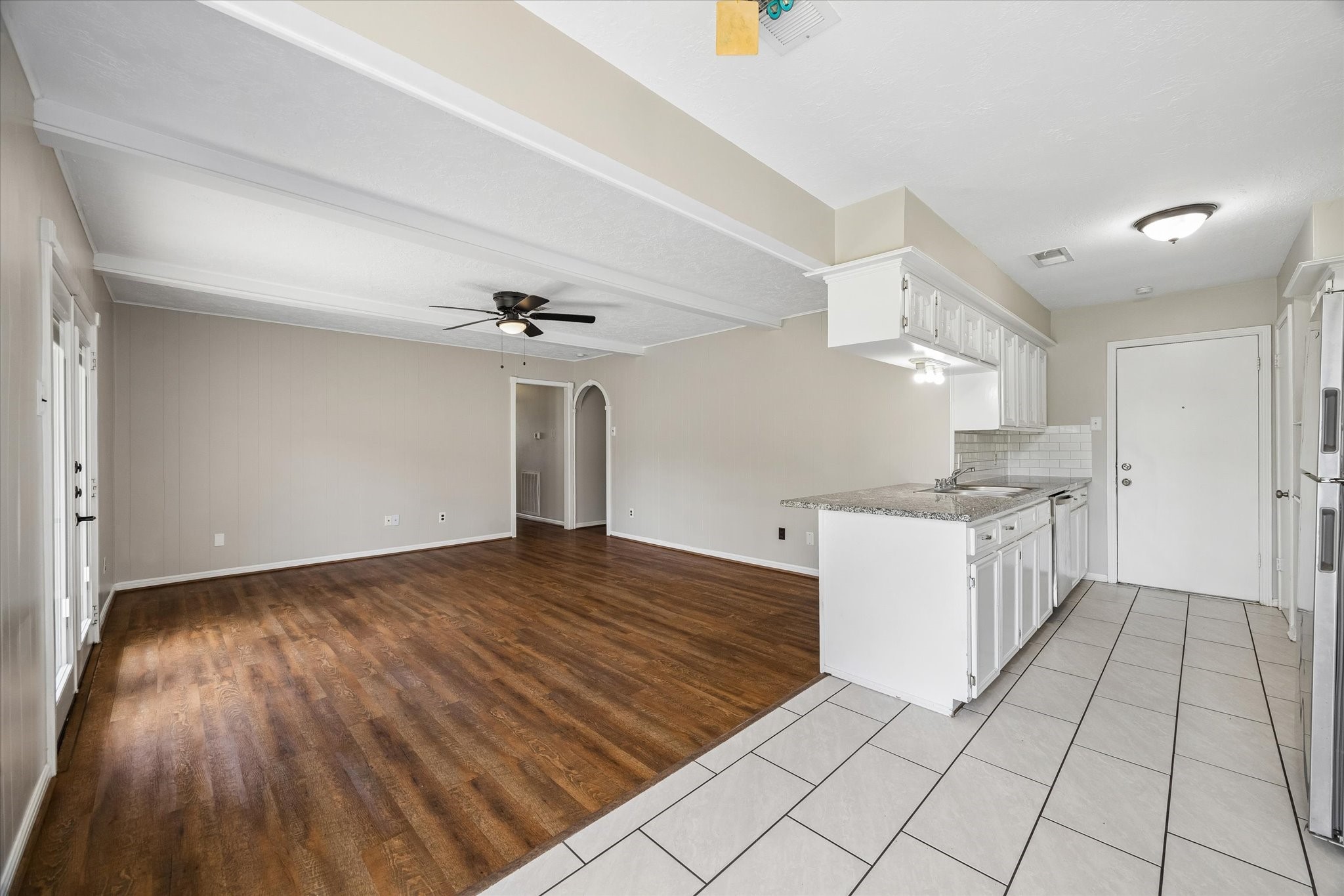 25114 Spring Ridge Drive Property Photo 8