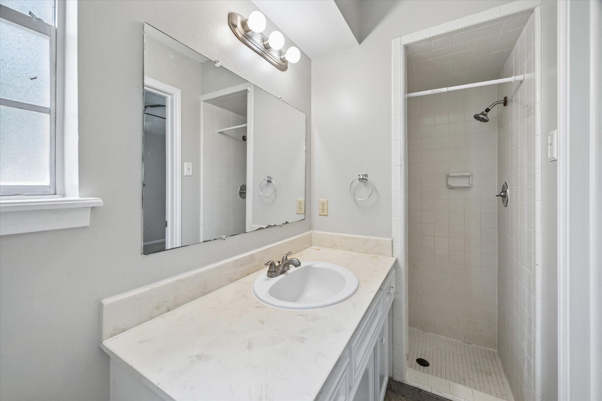 25114 Spring Ridge Drive Property Photo 18