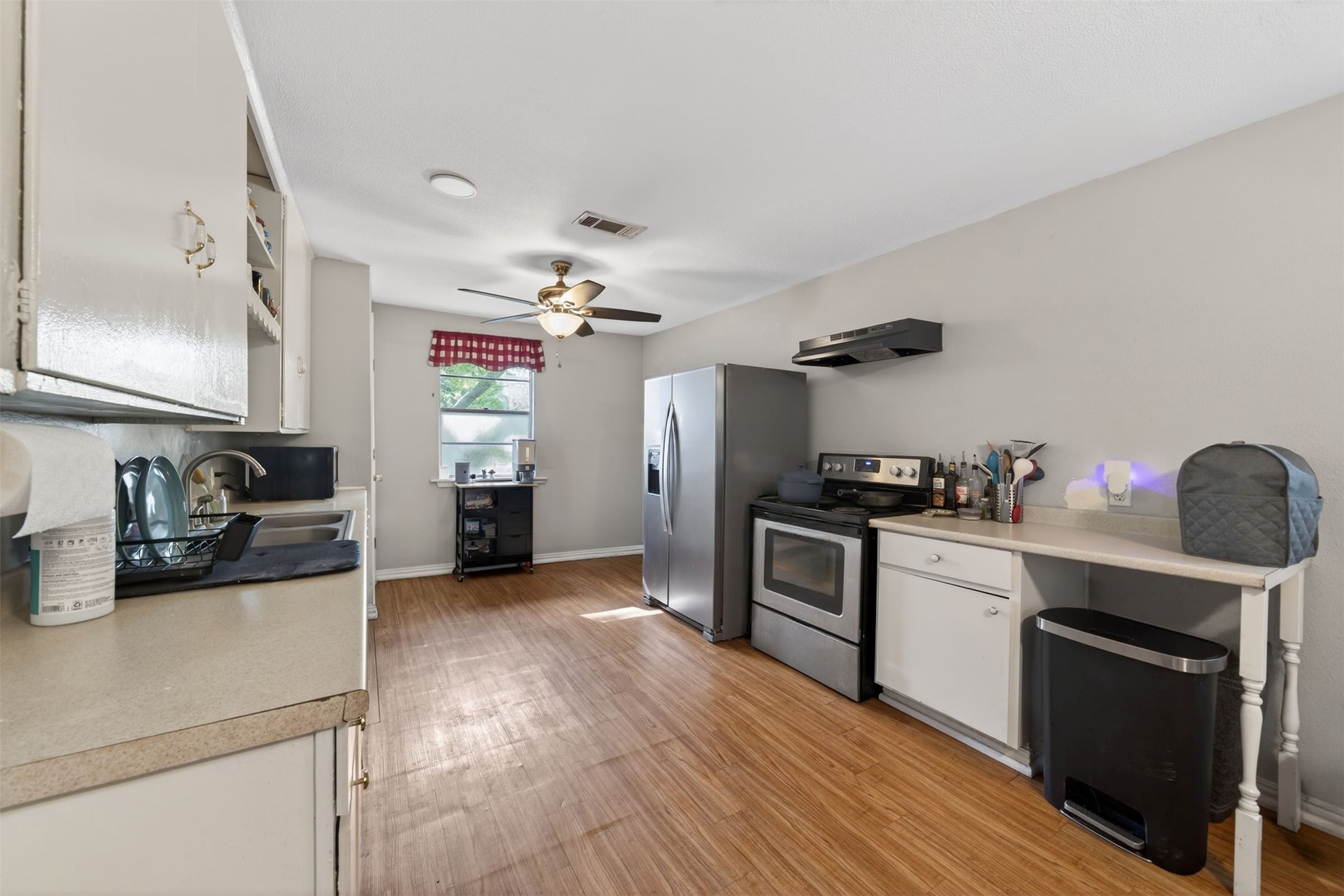 15185 Travis Lane Property Photo 9