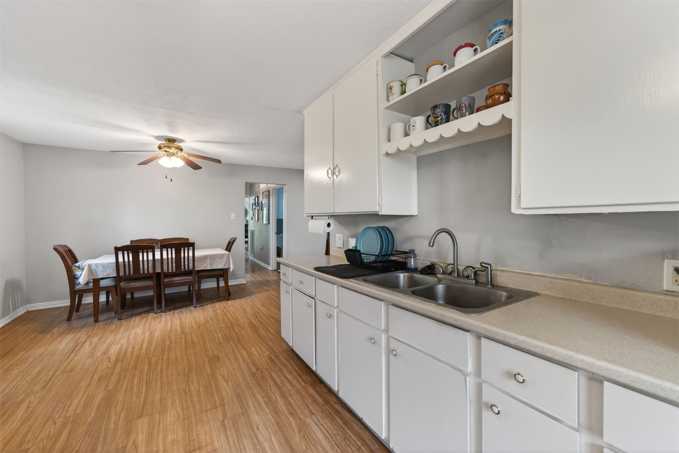 15185 Travis Lane Property Photo 11
