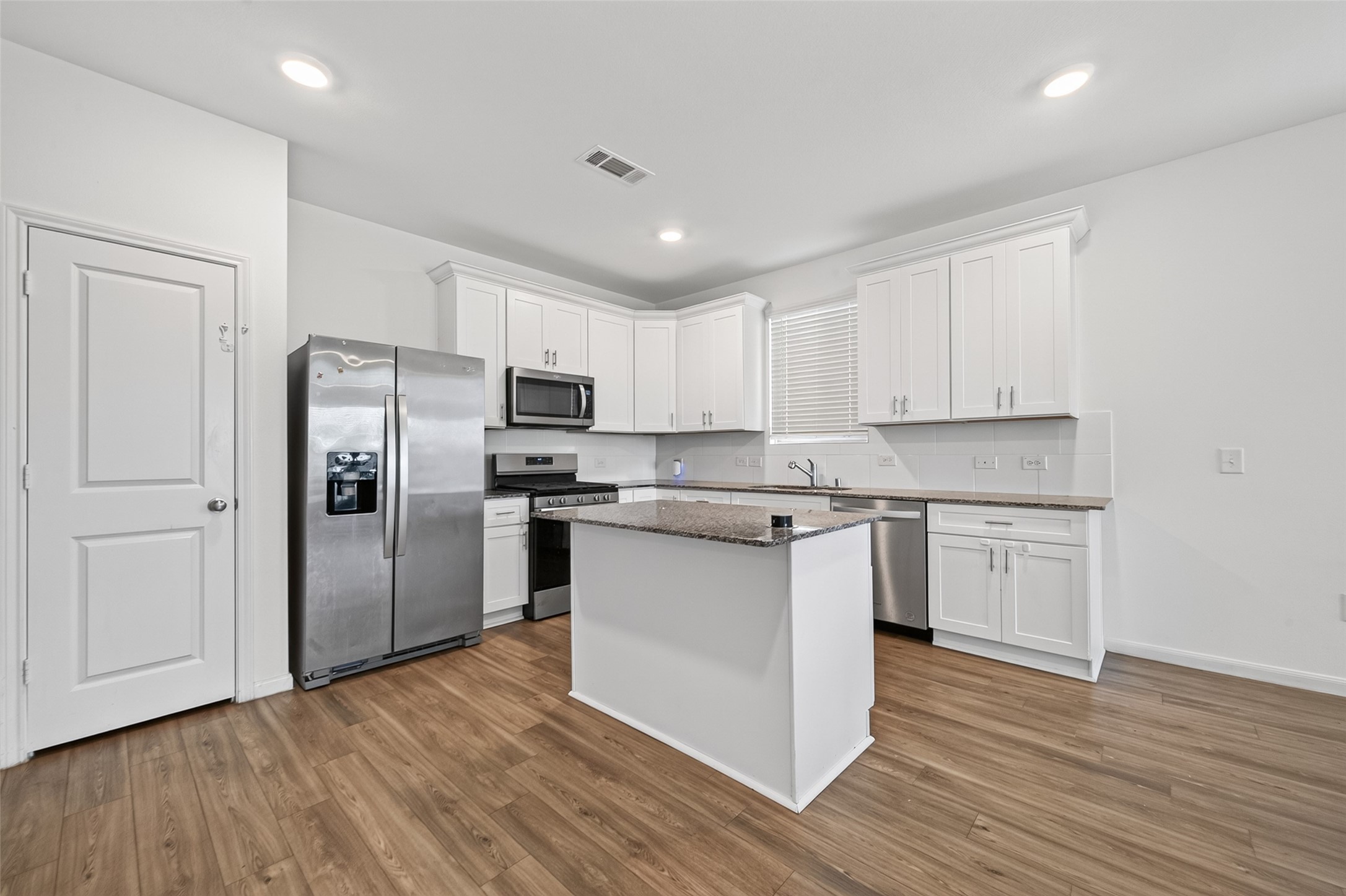 8111 Star Terrace Drive Property Photo 7