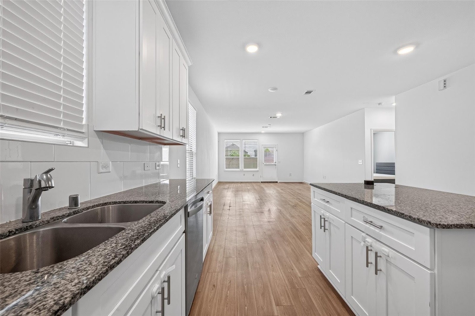 8111 Star Terrace Drive Property Photo 11