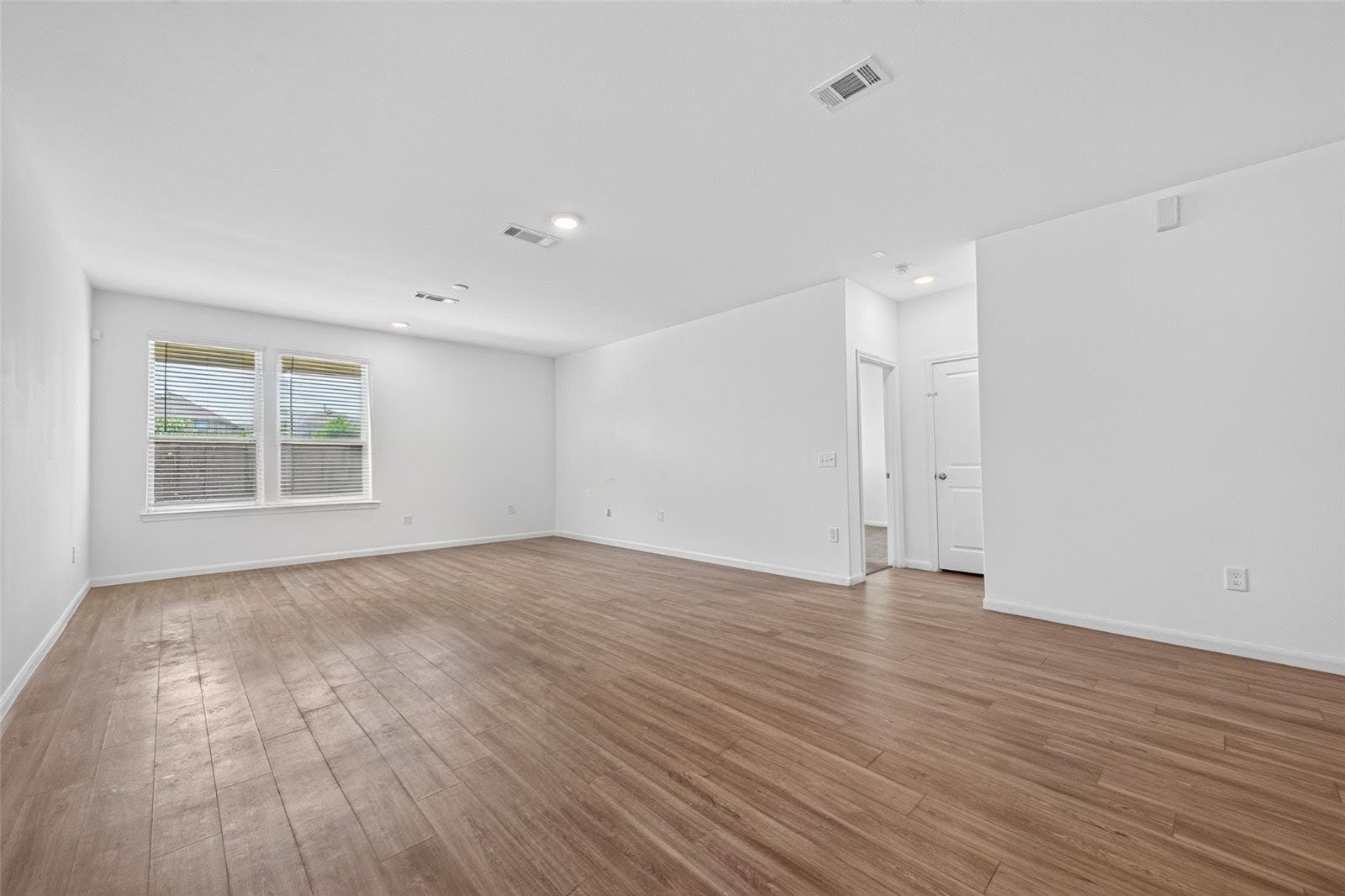 8111 Star Terrace Drive Property Photo 16