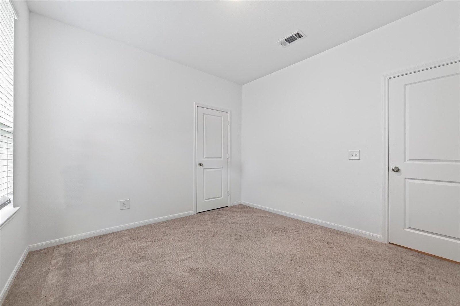 8111 Star Terrace Drive Property Photo 27