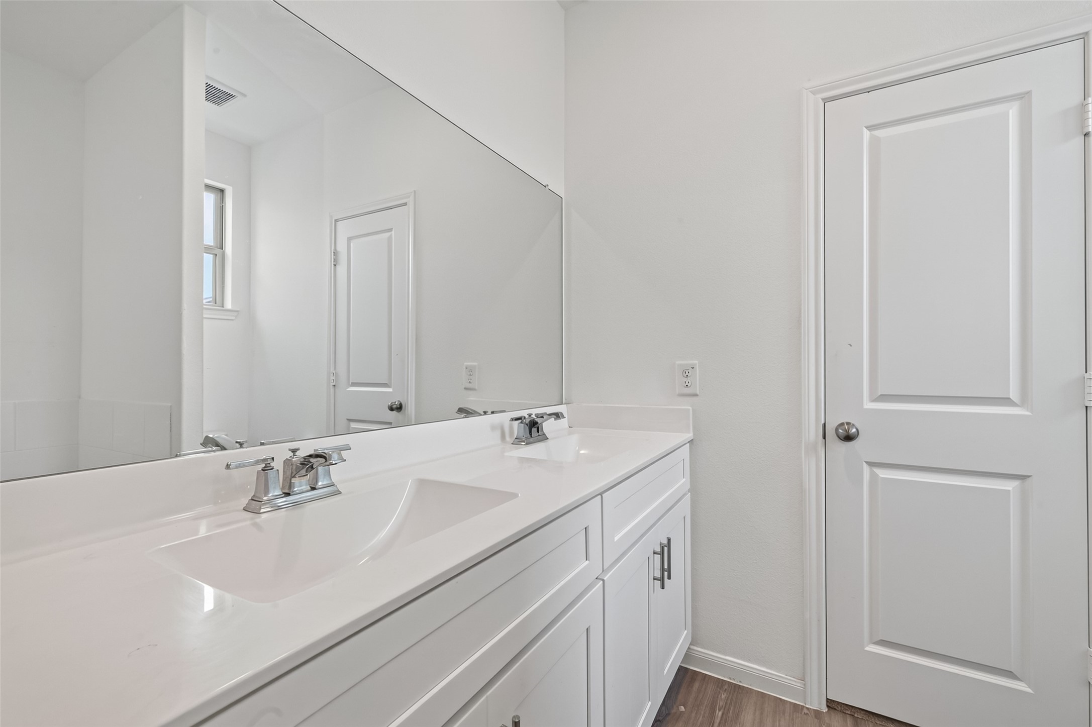 8111 Star Terrace Drive Property Photo 32