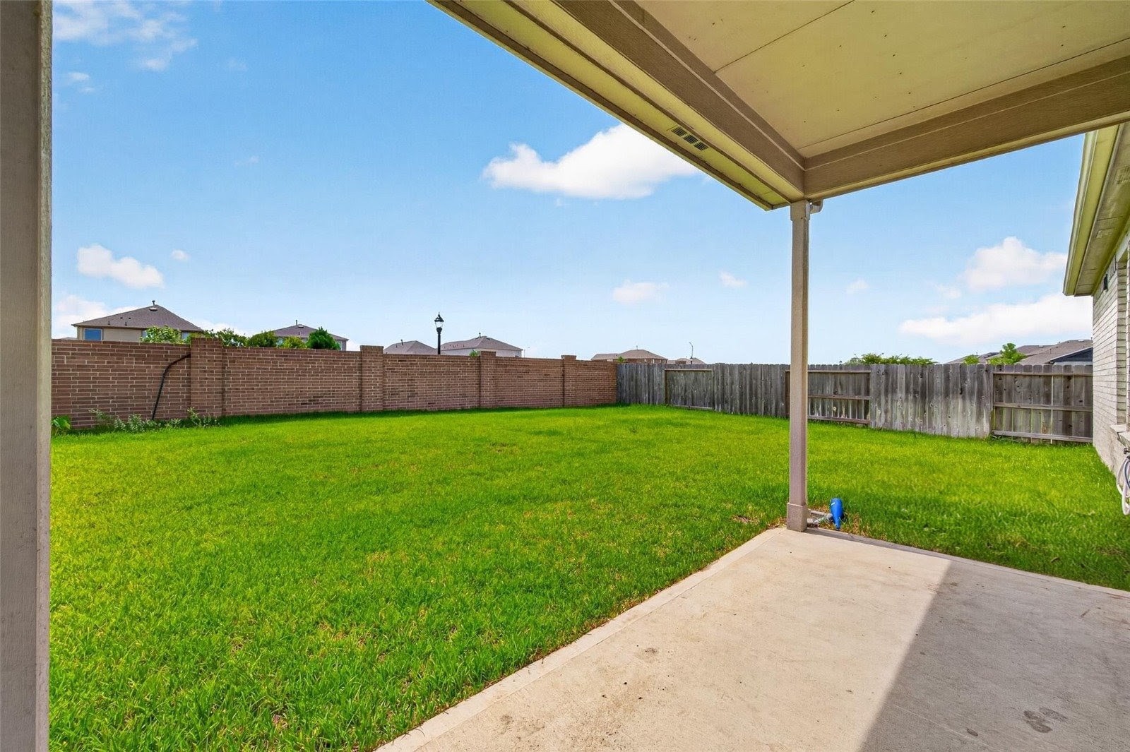 8111 Star Terrace Drive Property Photo 38