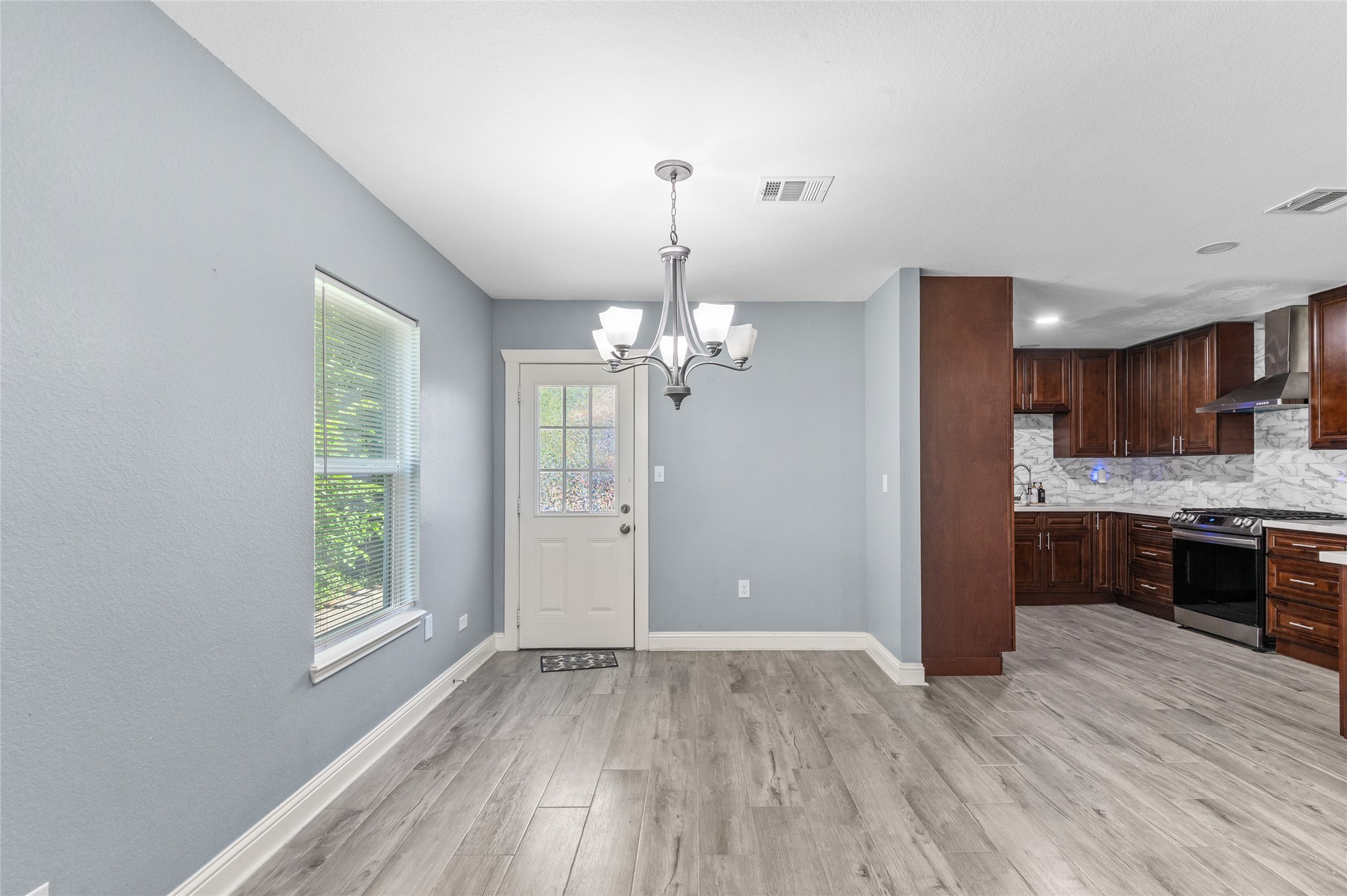 3853 Rosedale Street Property Photo 12