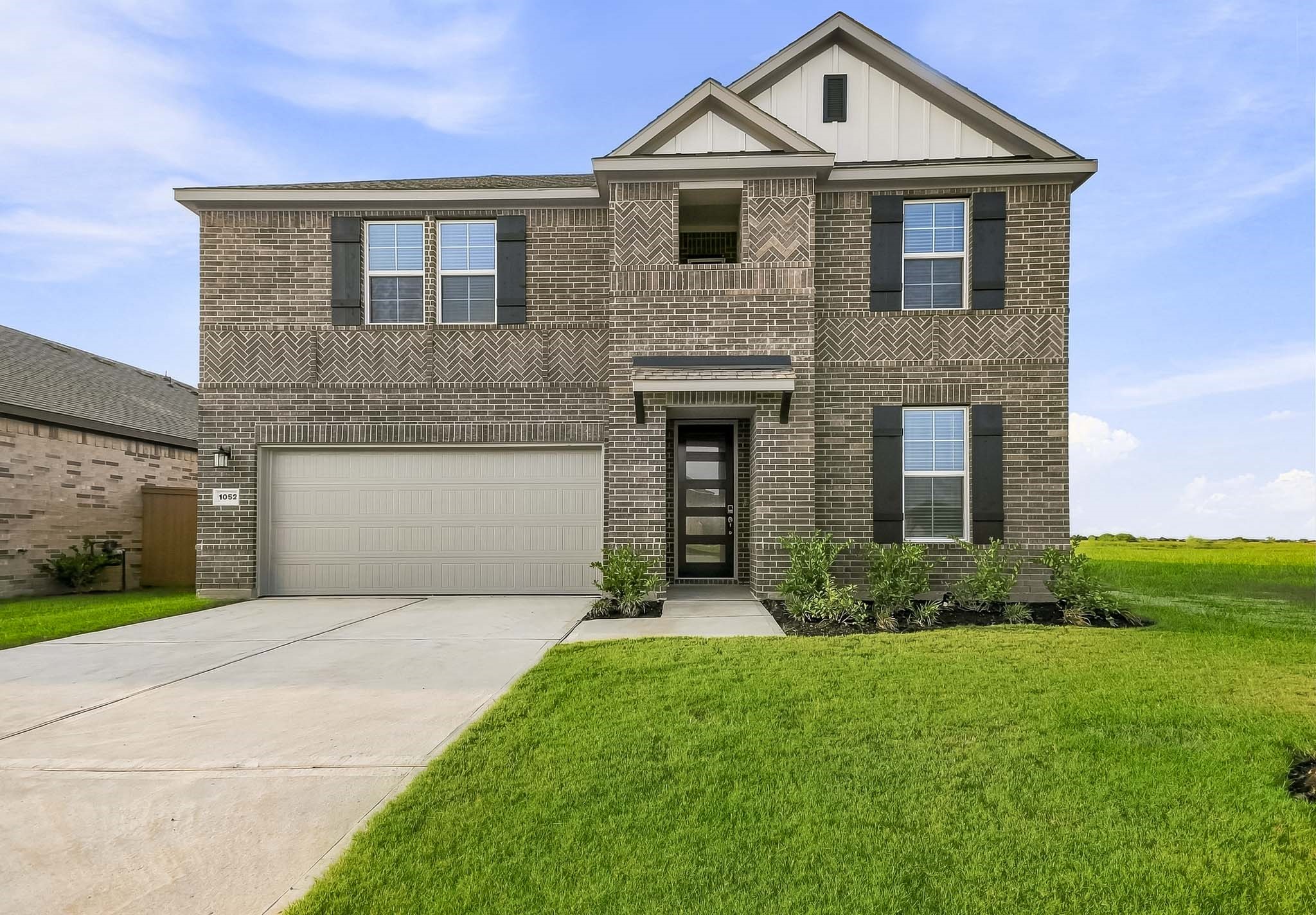 1052 Sunlit Circle Property Photo