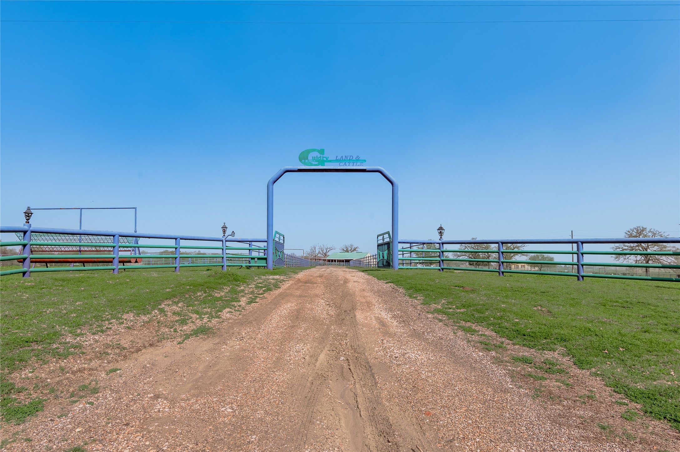 5657 Highway 21 E Property Photo