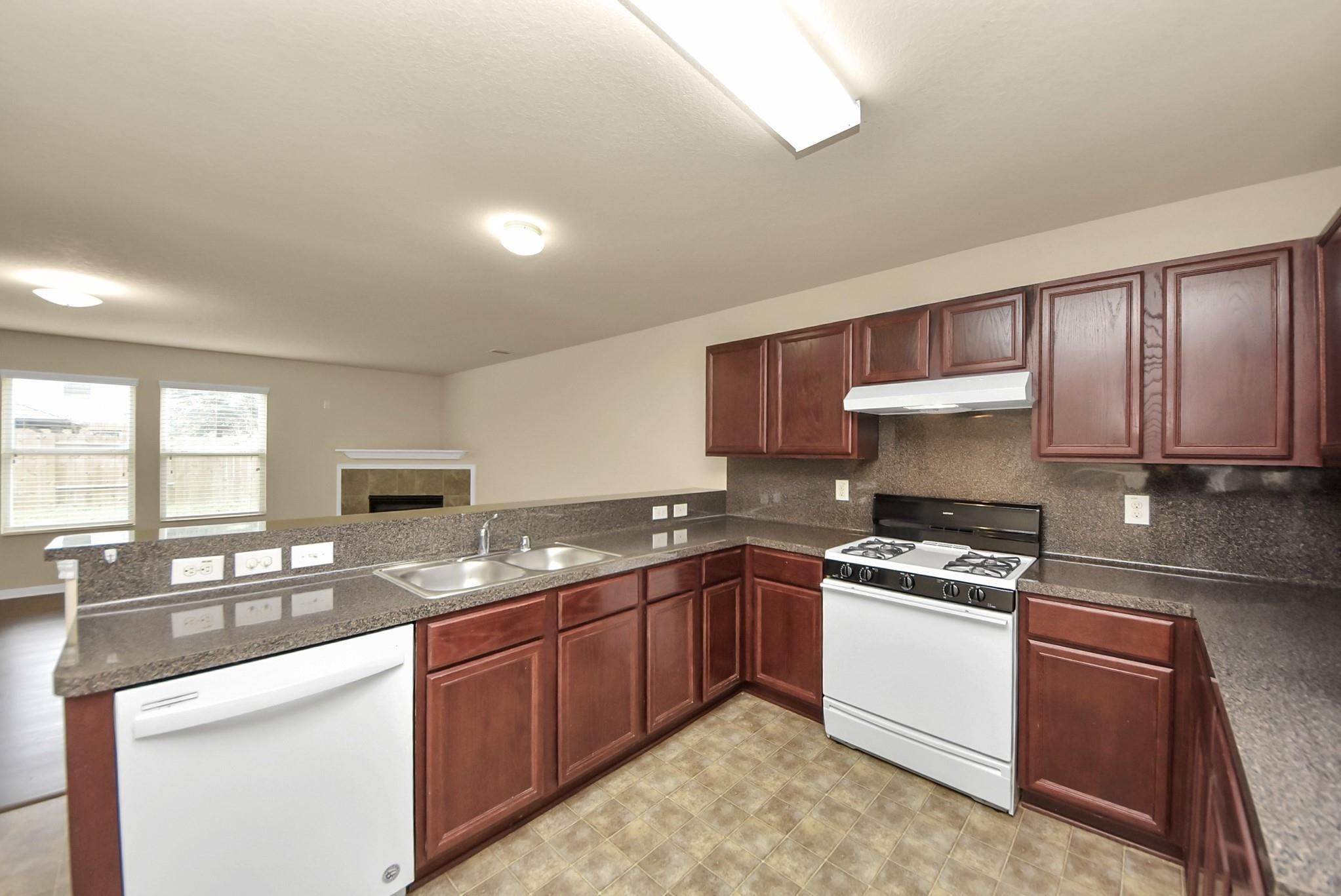 11014 Cape Rise Trail Property Photo 7