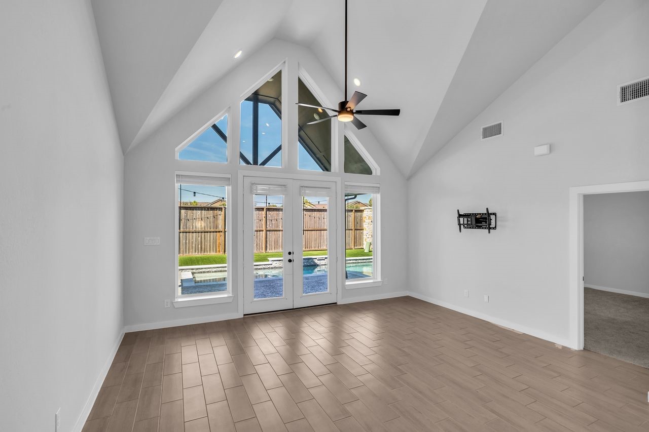 18342 Lilac Woods Trail Property Photo 24